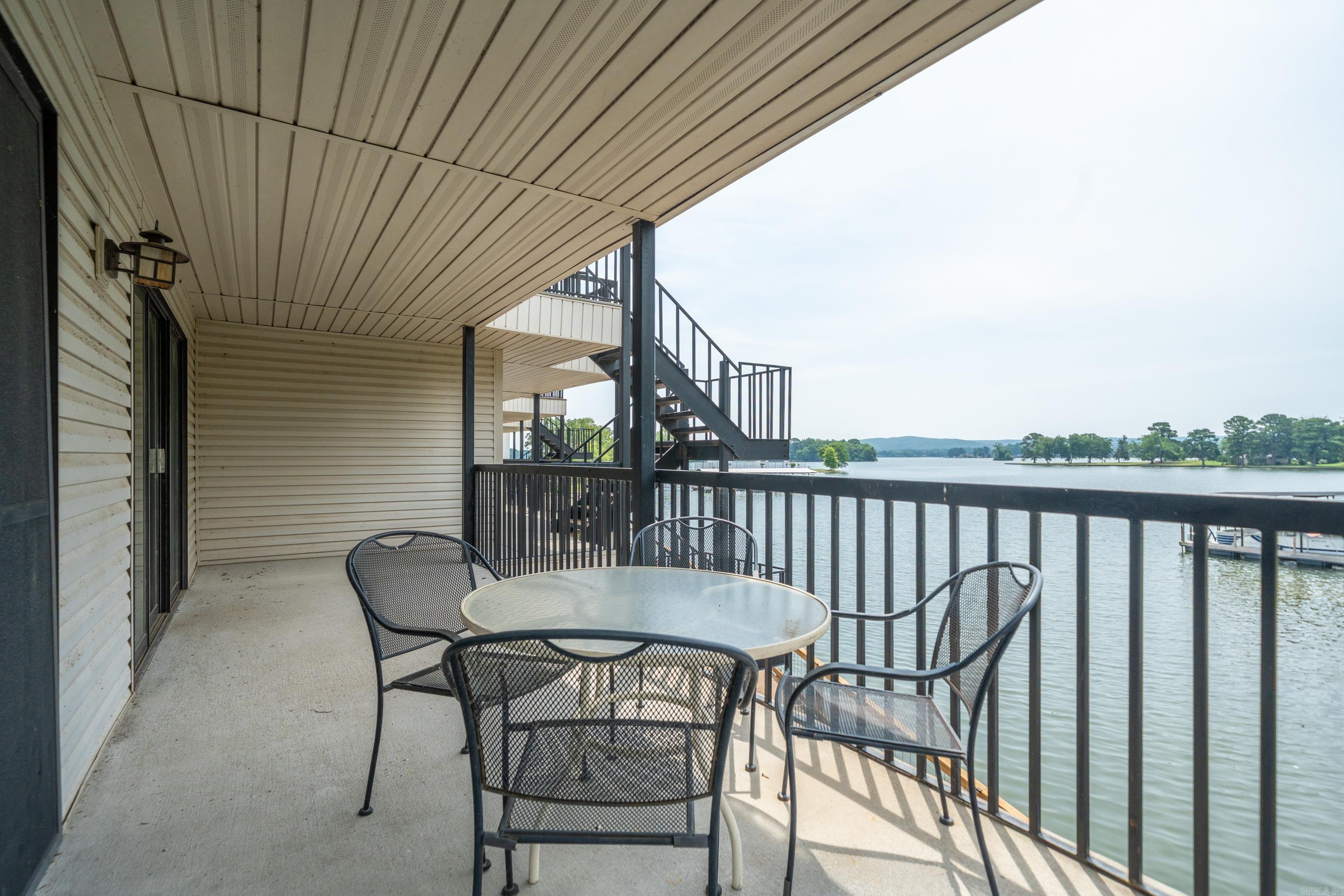 EMERALD ISLE HPR - Residential