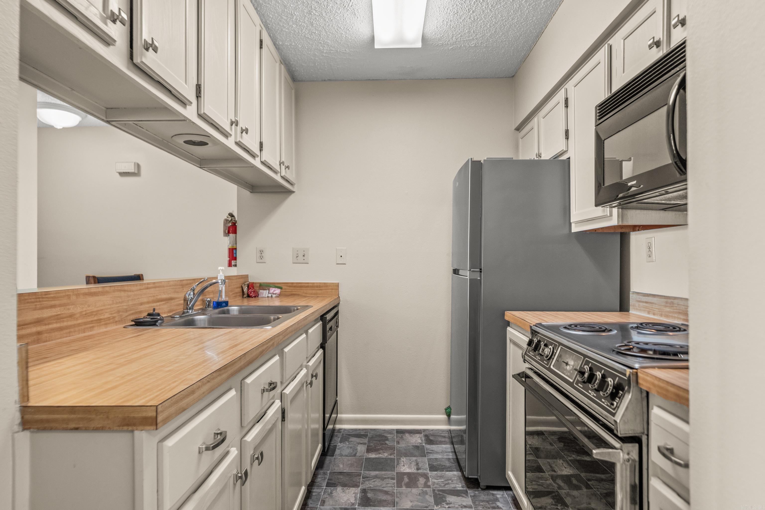 EMERALD ISLE HPR - Residential