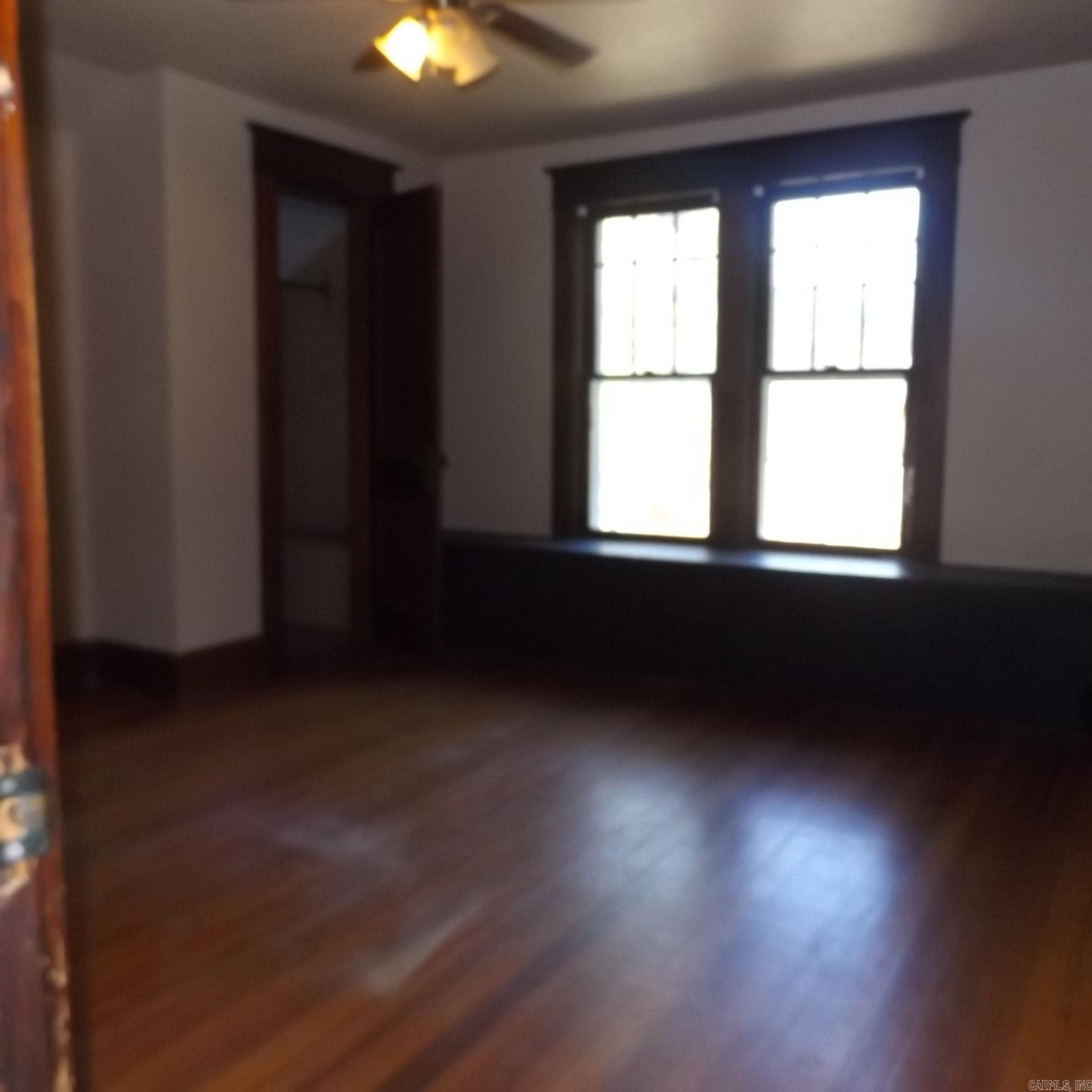 BRADLEY - Residential