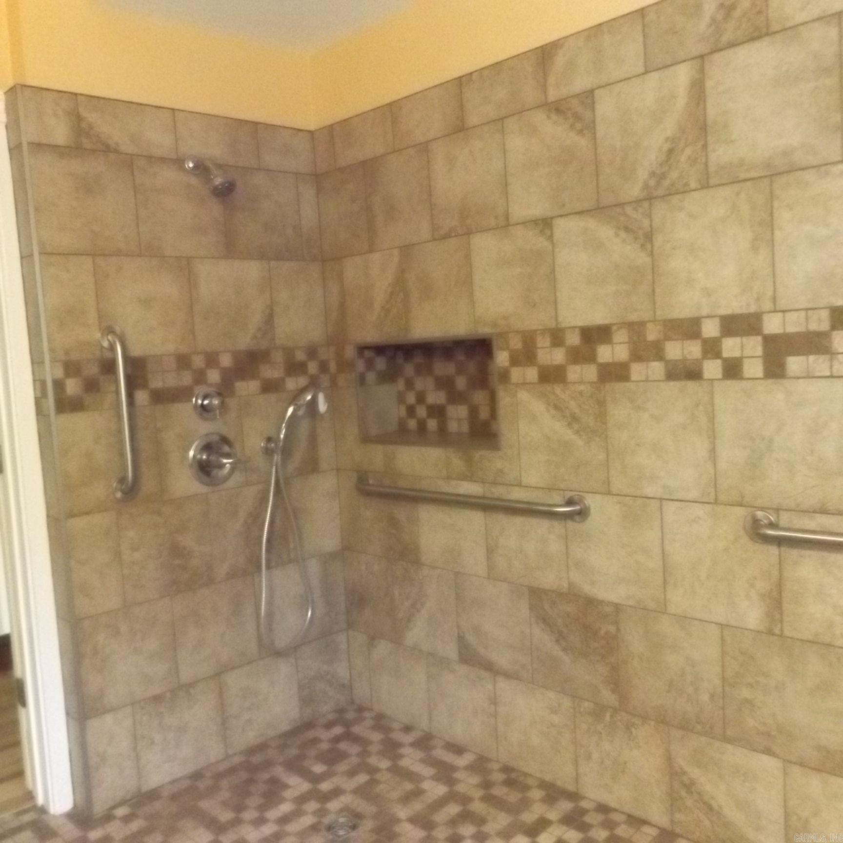 BRADLEY - Residential