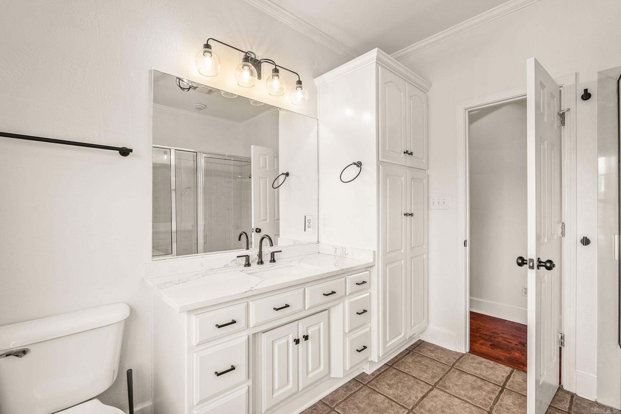 COUNTRY CLUB OF ARK THE - Residential