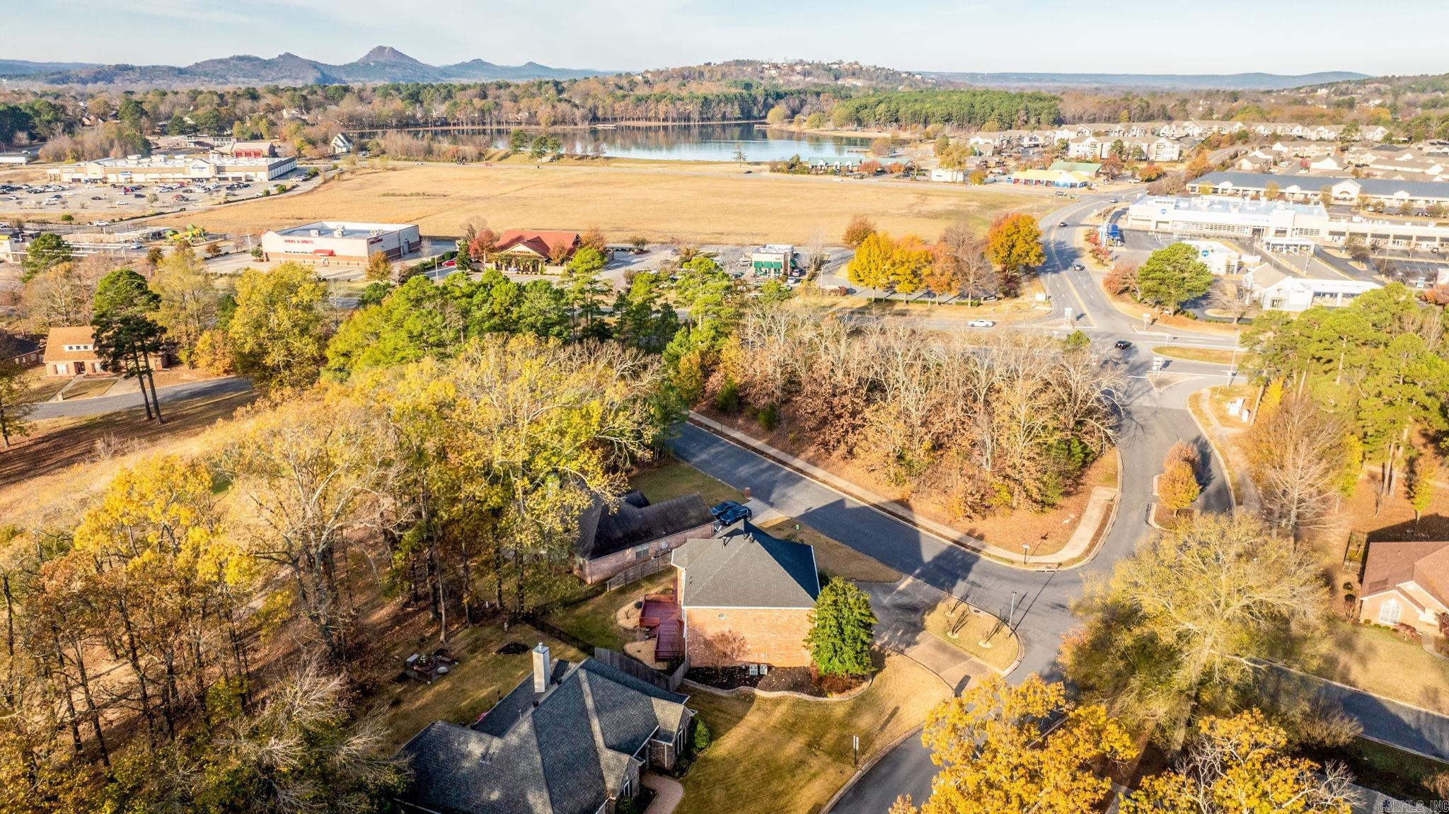 COUNTRY CLUB OF ARK THE - Residential