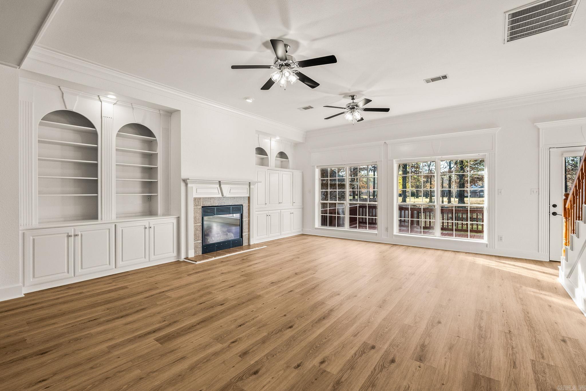 COUNTRY CLUB OF ARK THE - Residential