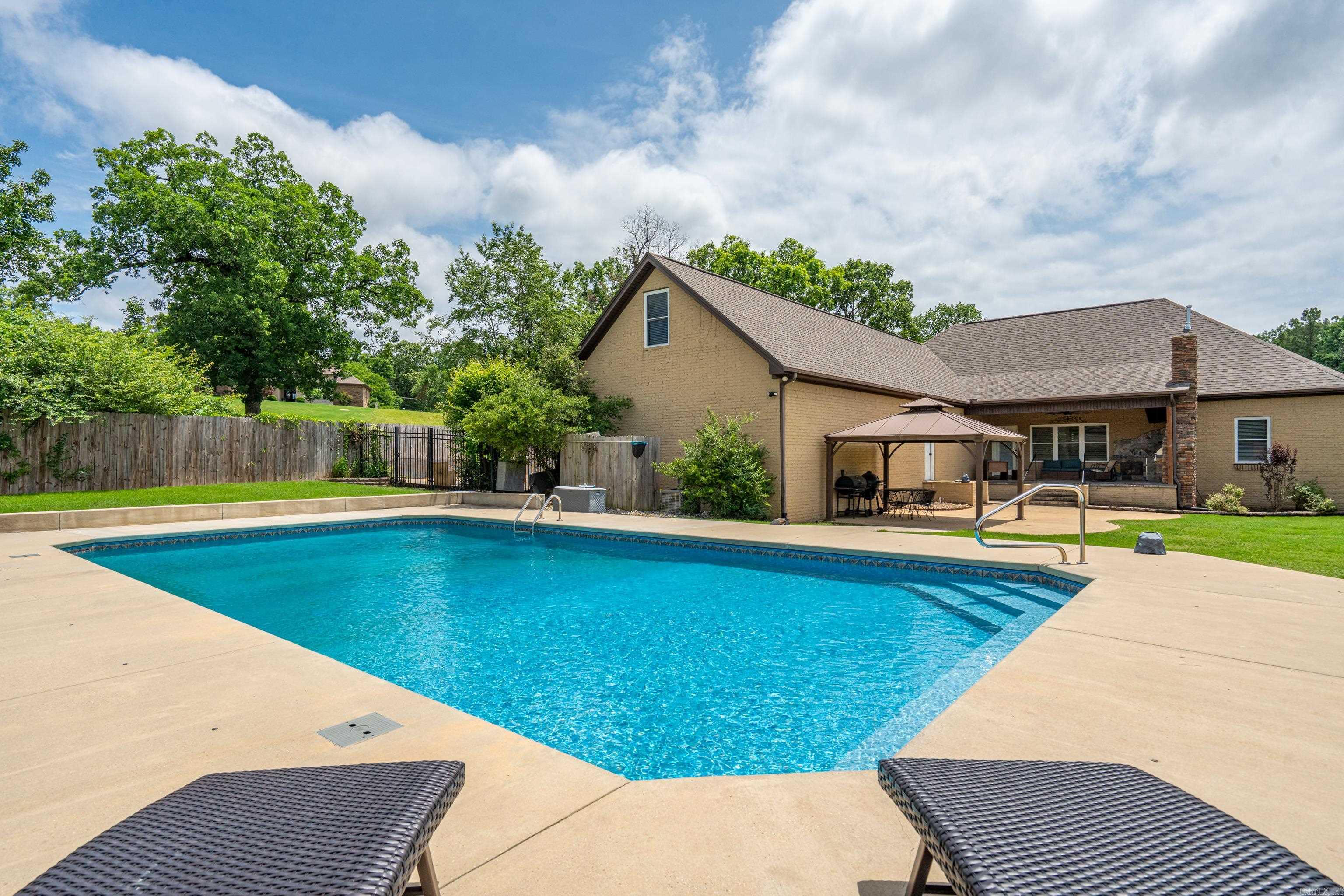 QUAIL RIDGE ESTATES - Residential
