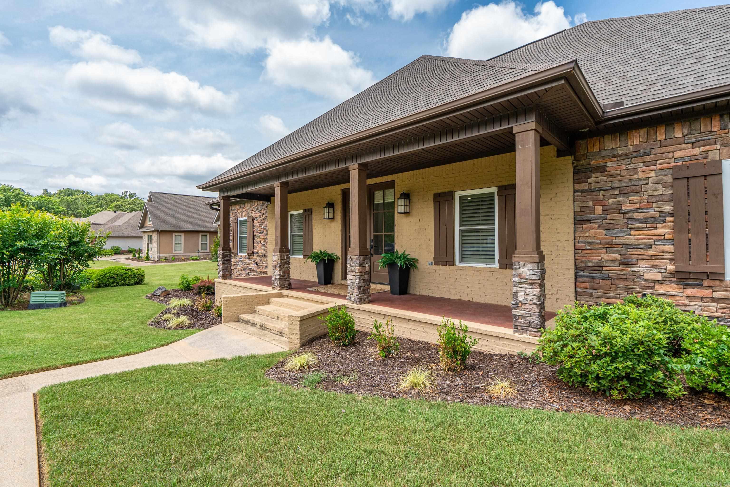 QUAIL RIDGE ESTATES - Residential