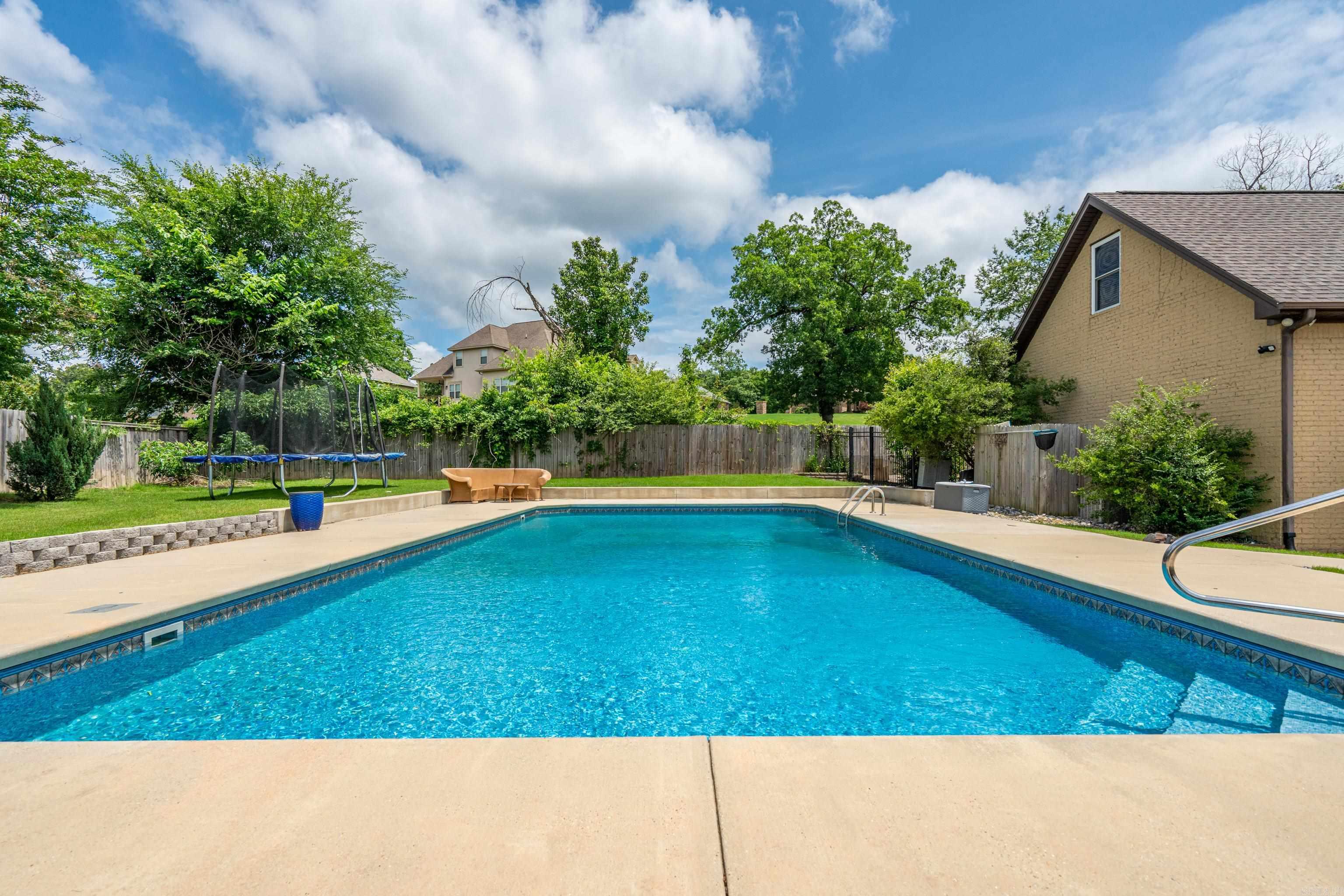 QUAIL RIDGE ESTATES - Residential
