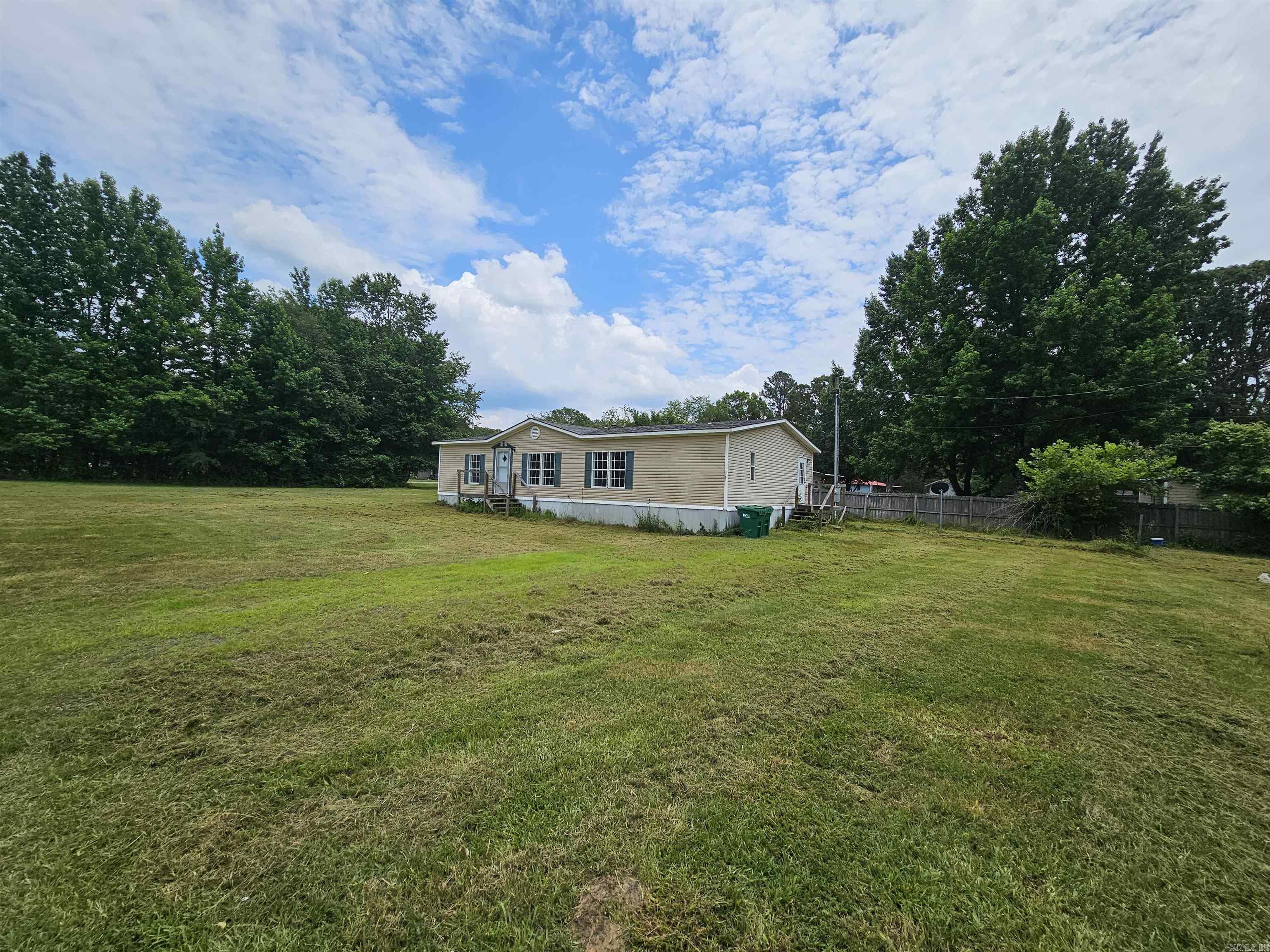 BAYOU METO PLACE - Residential