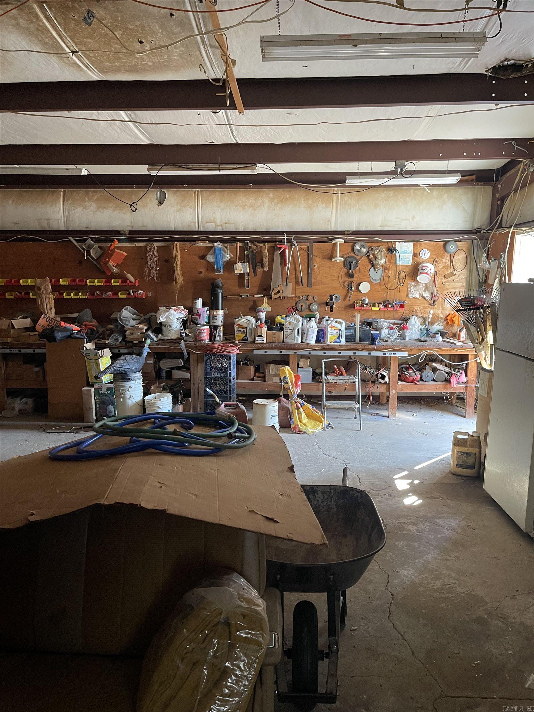 Metes & Bounds - Land