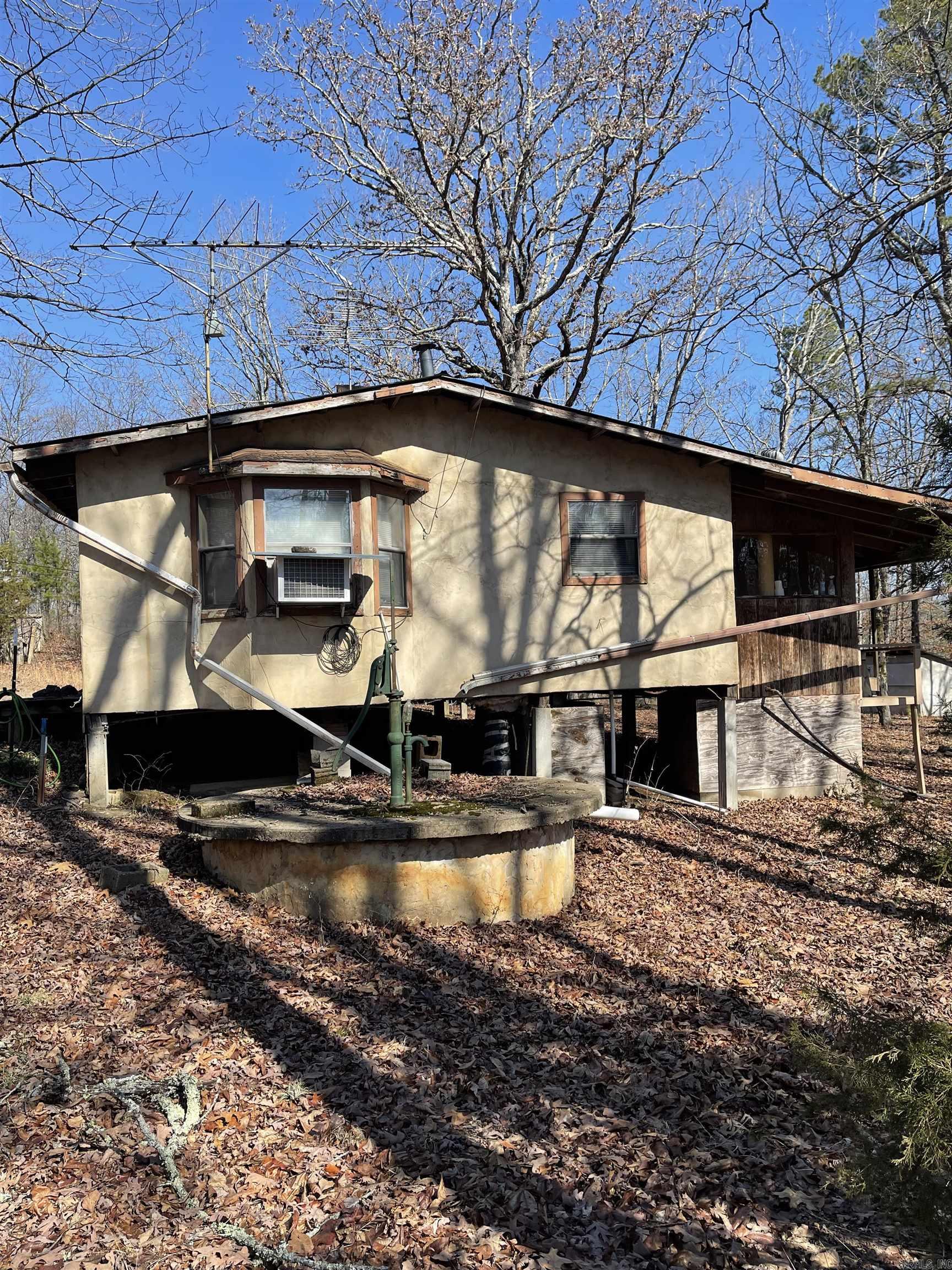 Metes & Bounds - Land