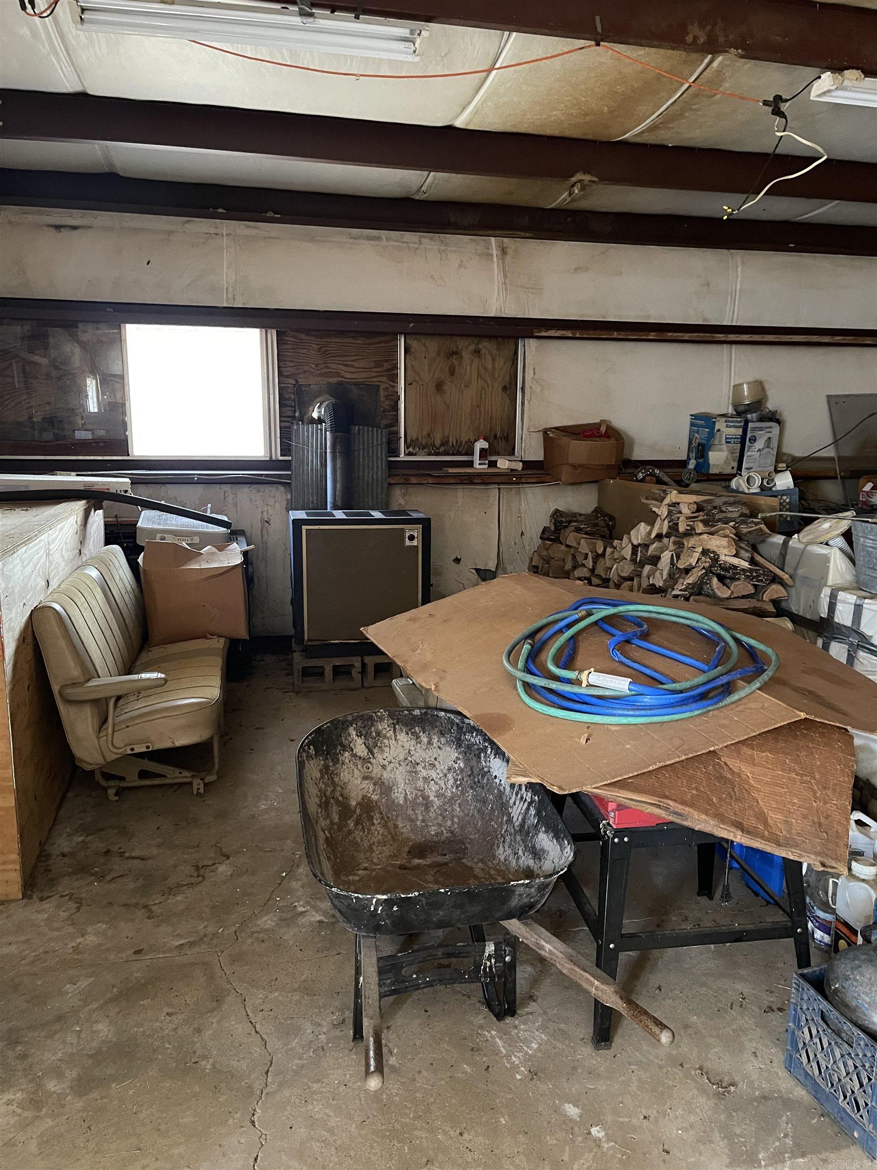 Metes & Bounds - Land