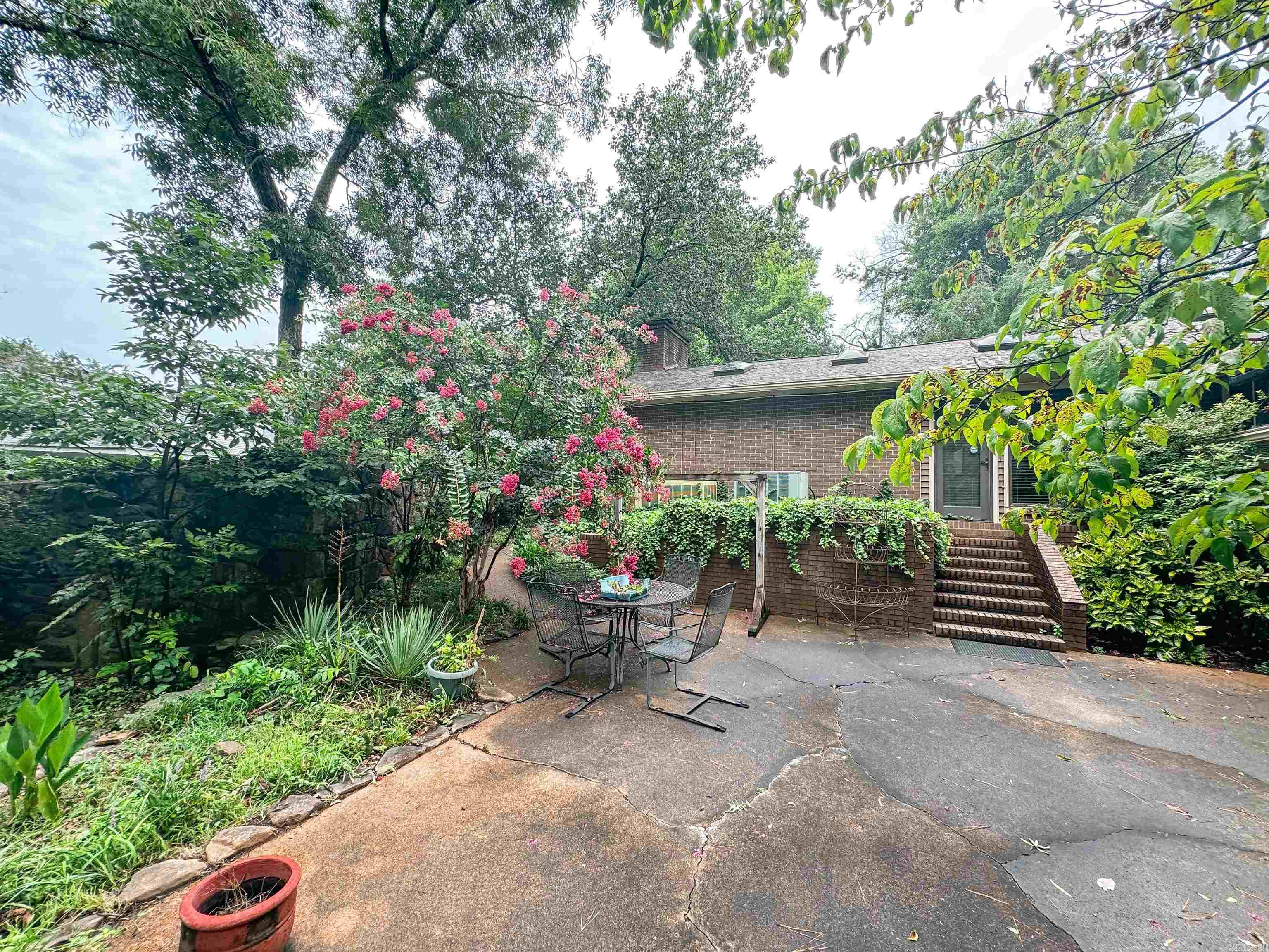 Sunny Hill - Residential