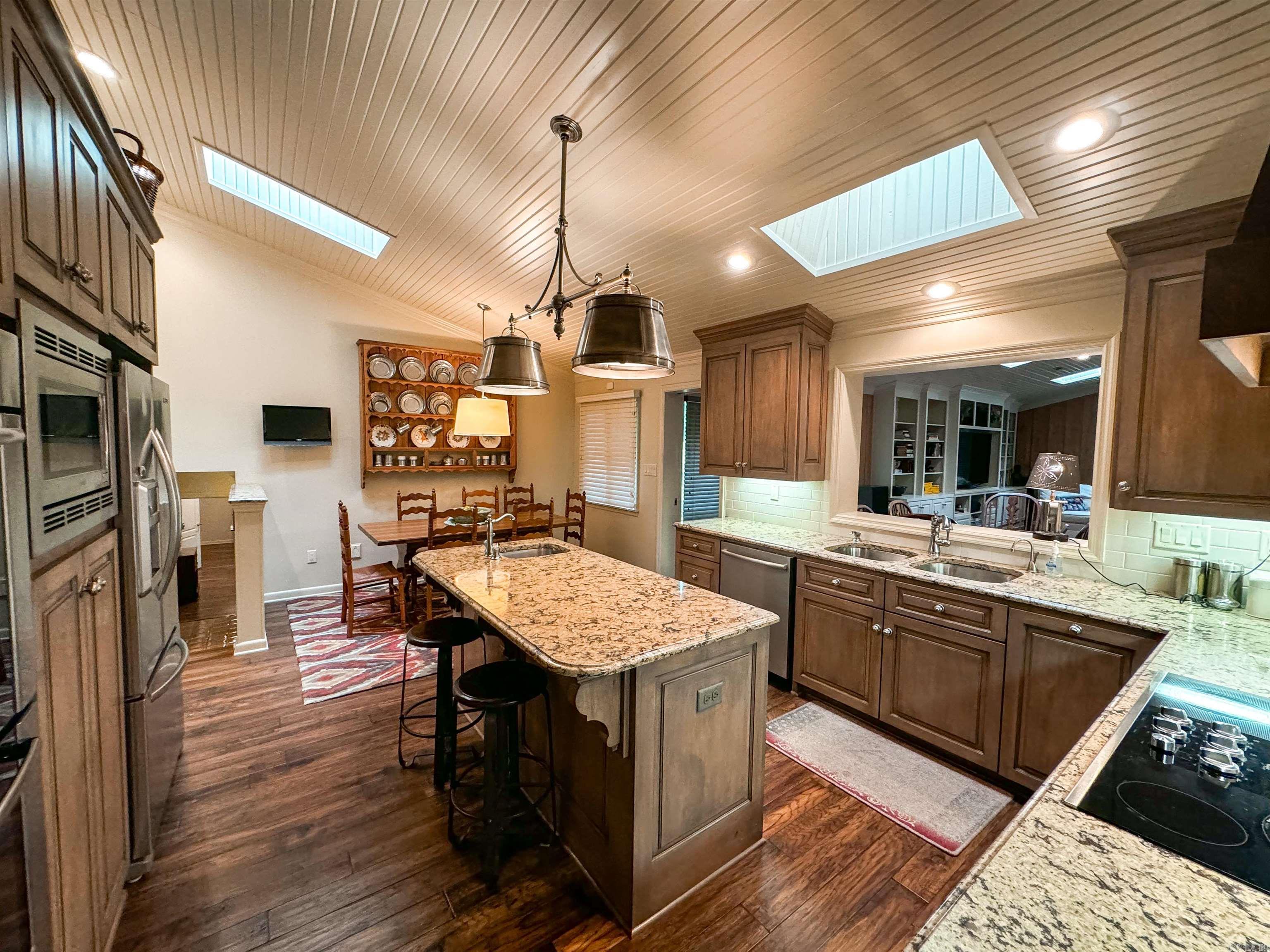 Sunny Hill - Residential