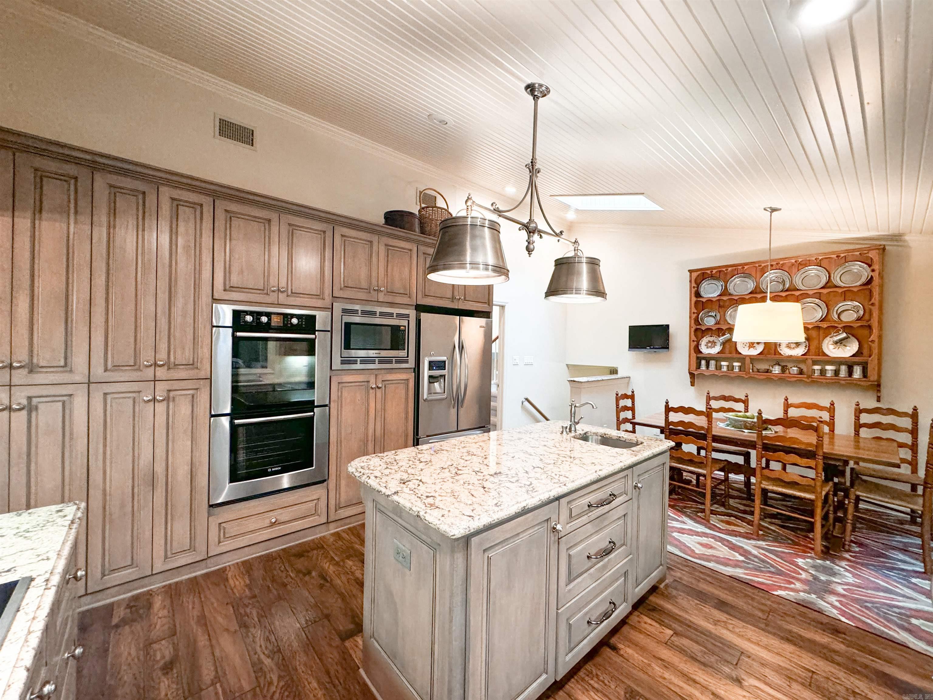 Sunny Hill - Residential