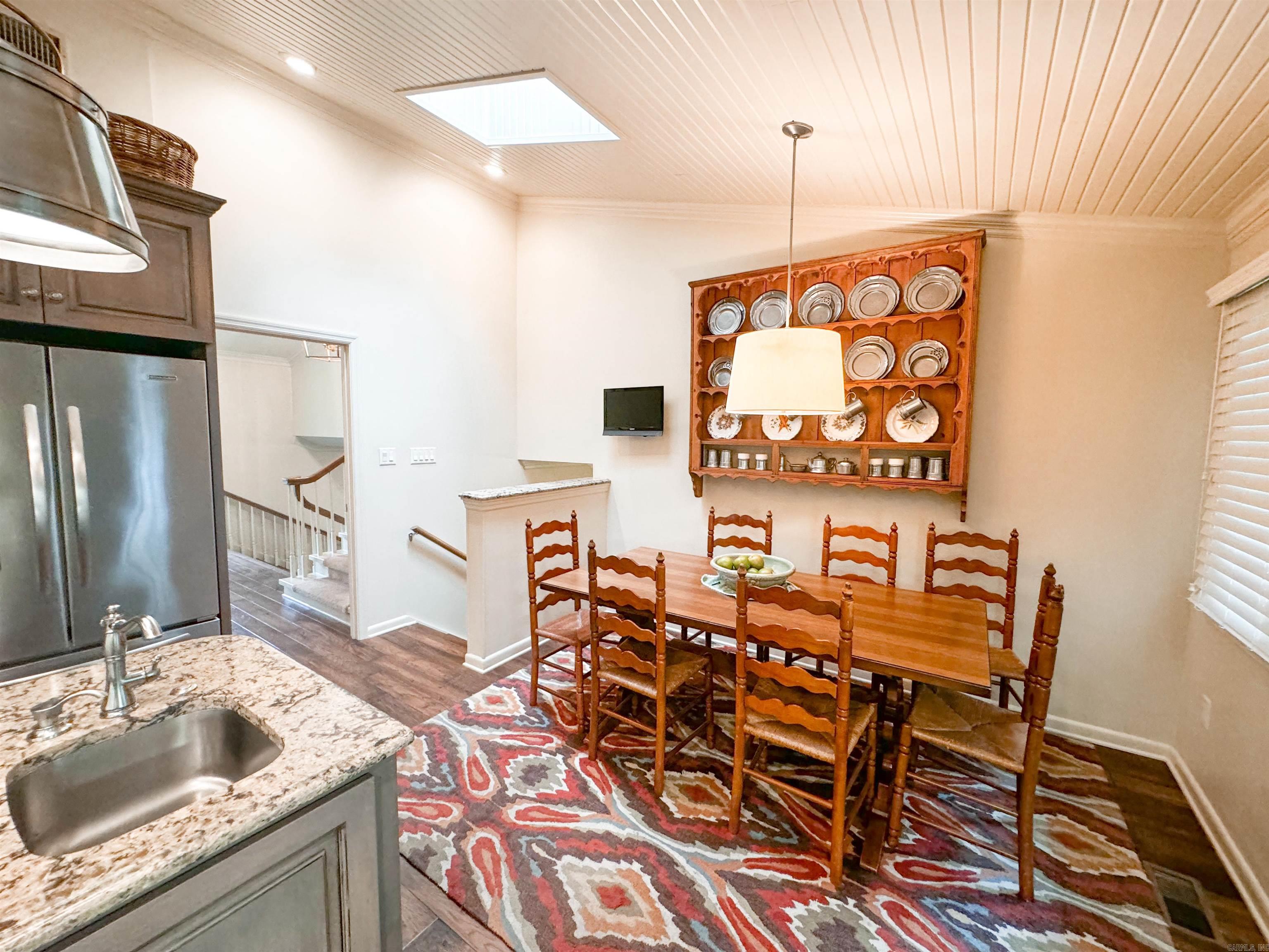 Sunny Hill - Residential