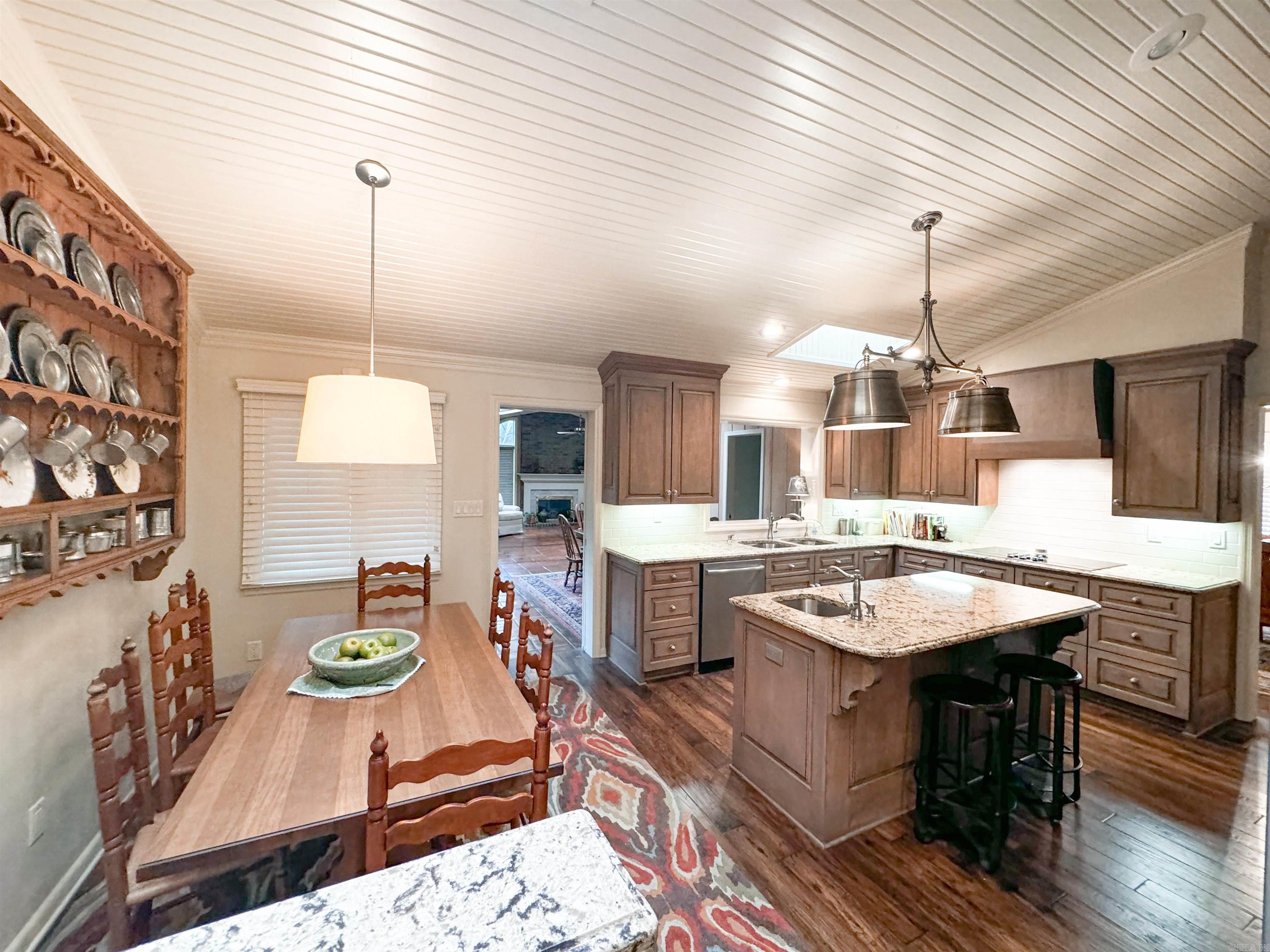 Sunny Hill - Residential