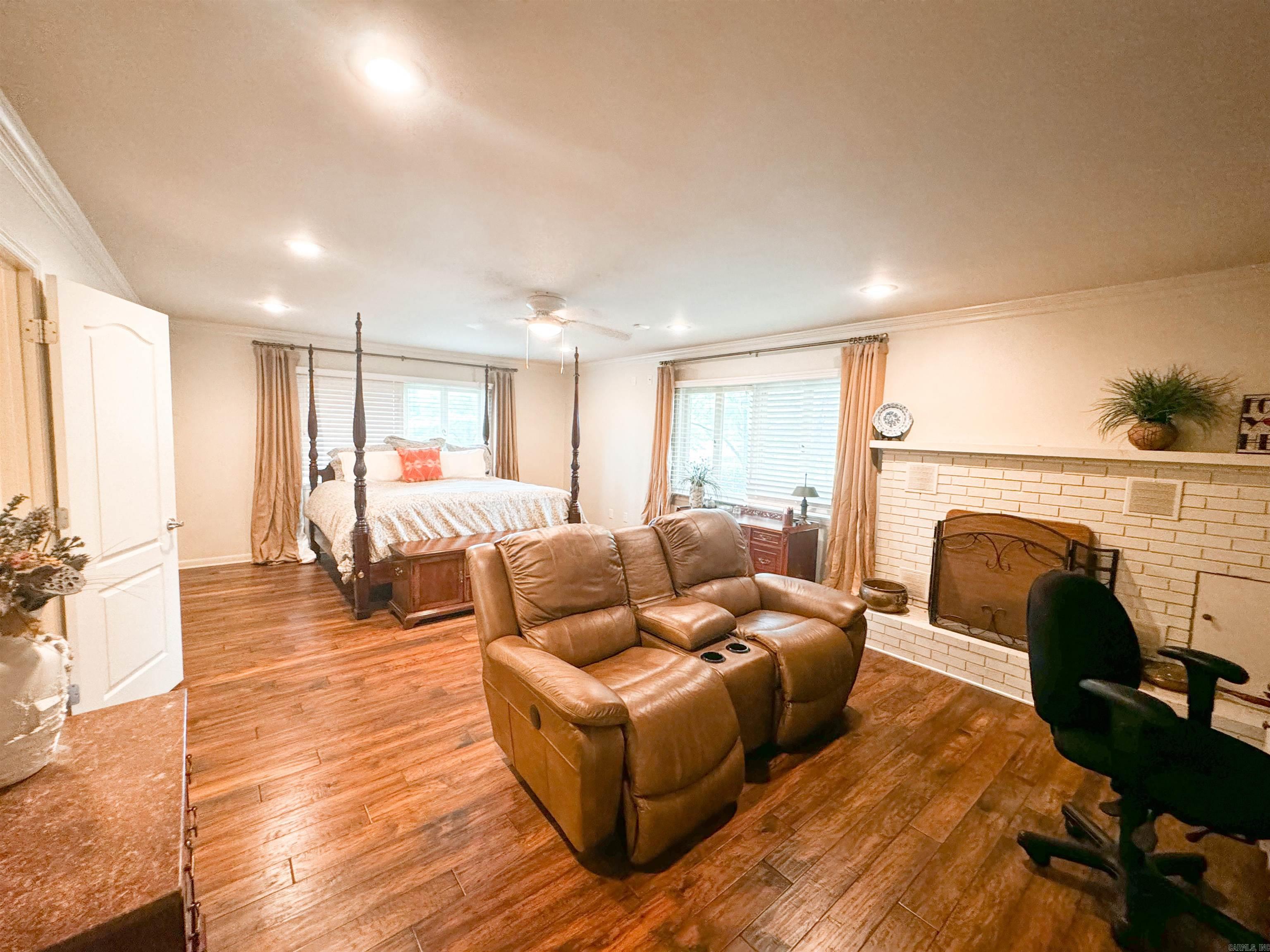 Sunny Hill - Residential