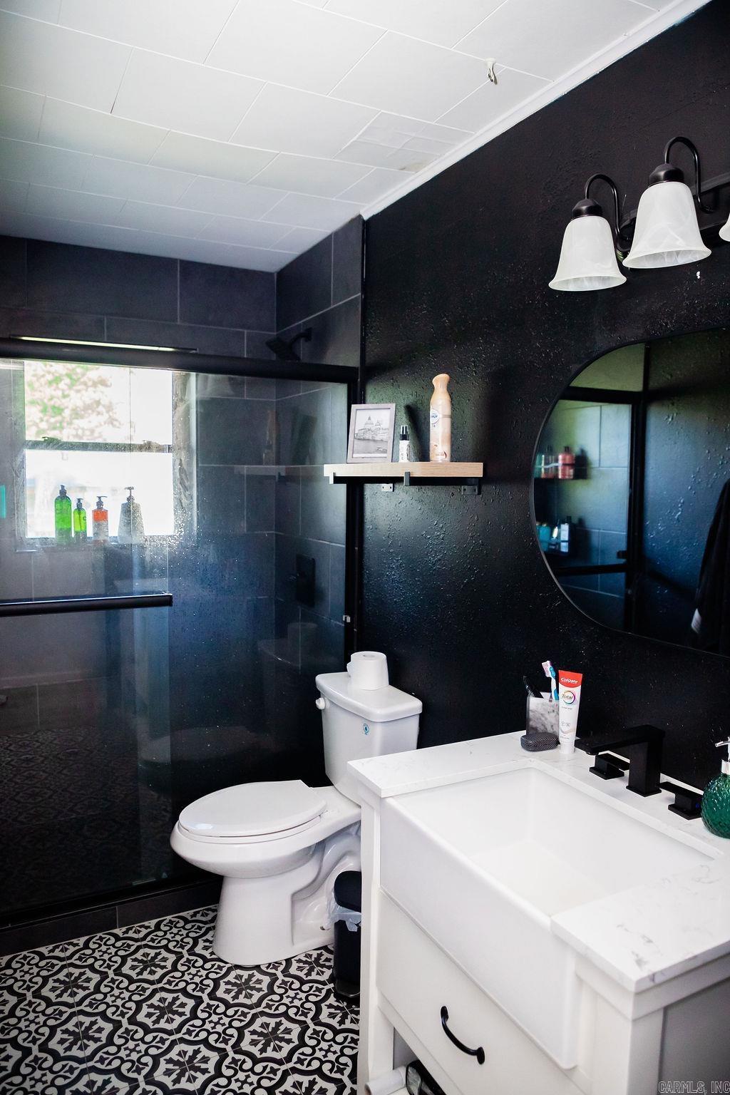 PINE MANOR SUB DIV - Residential