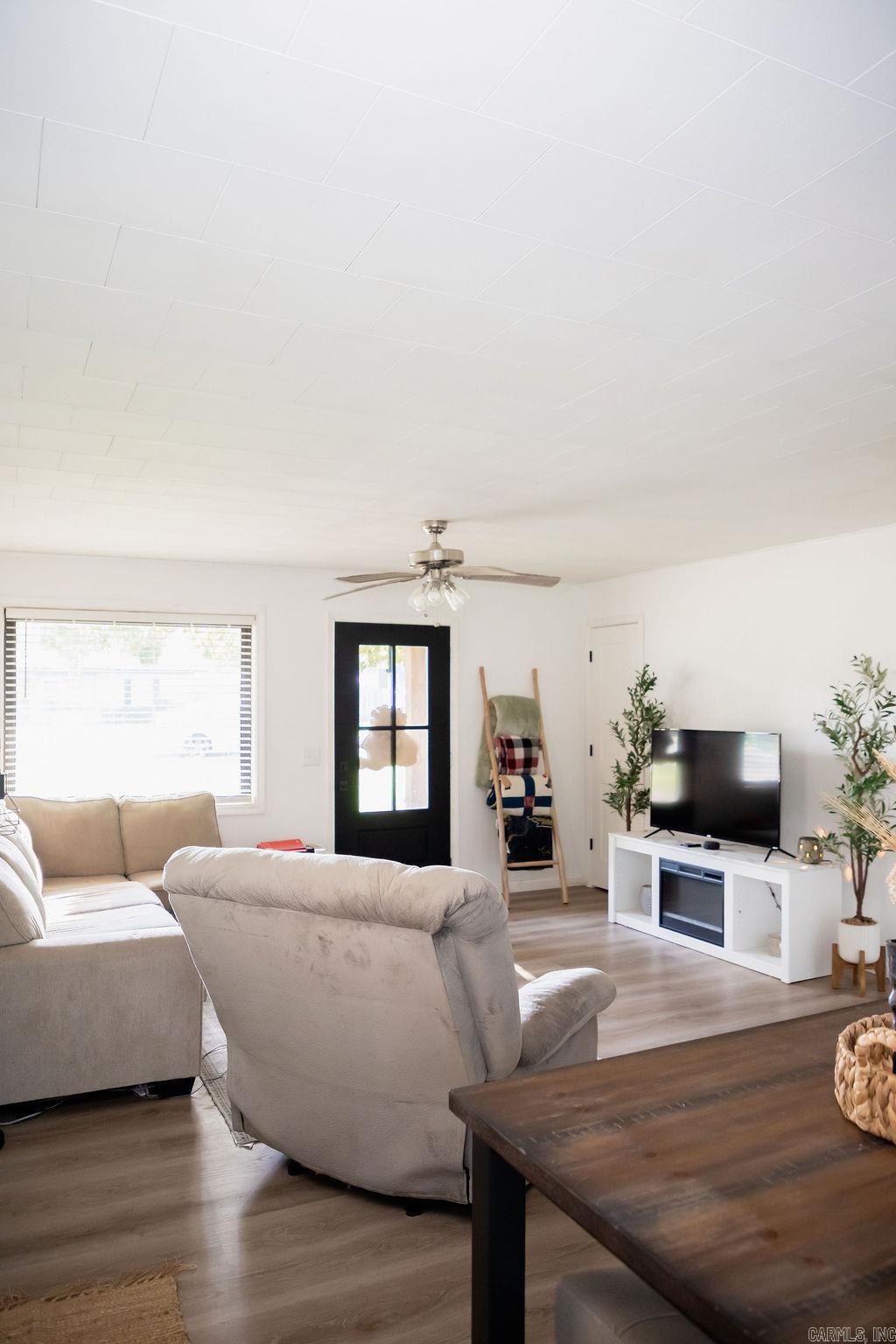 PINE MANOR SUB DIV - Residential