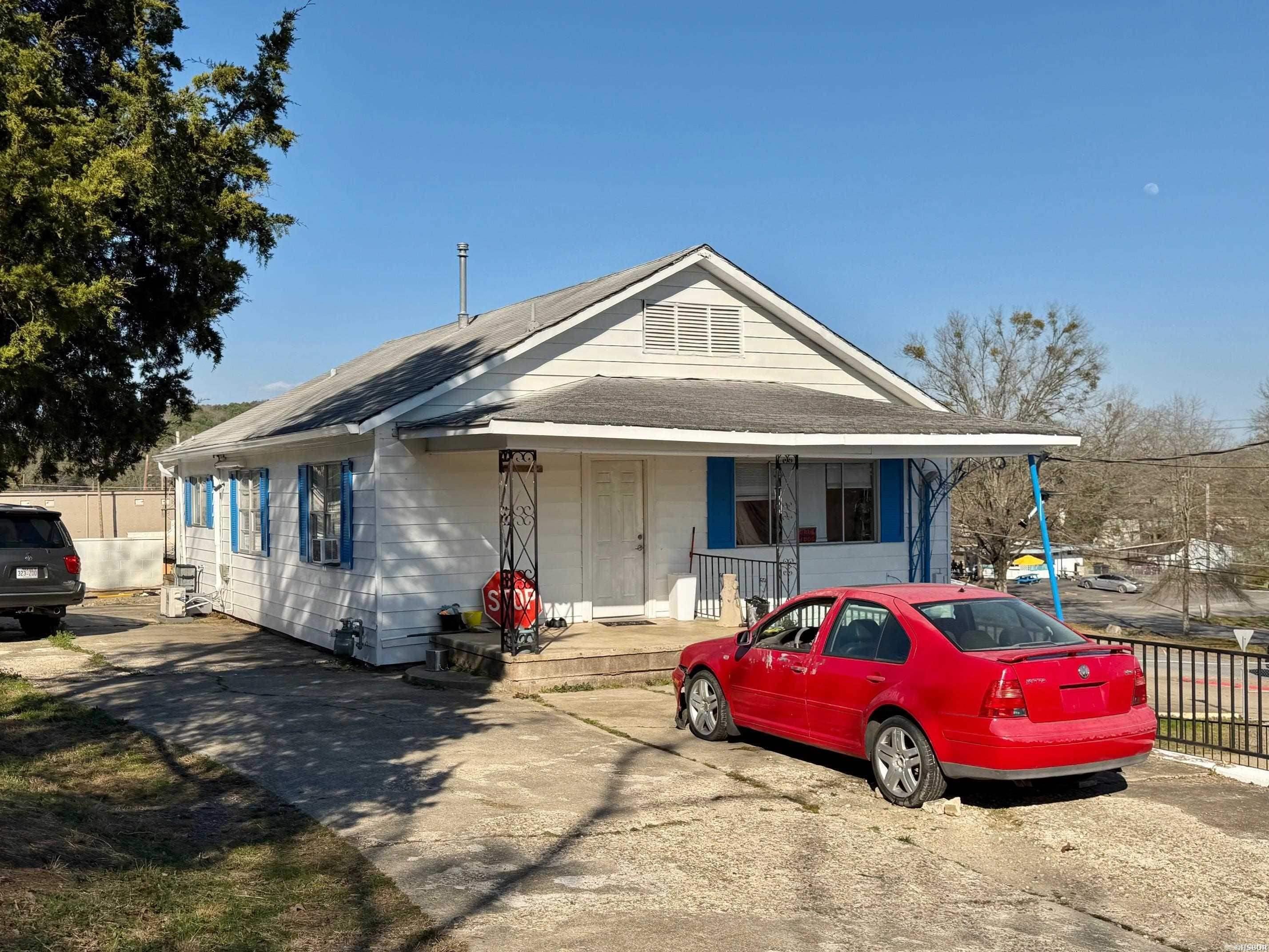 McKowns - Commercial Sale