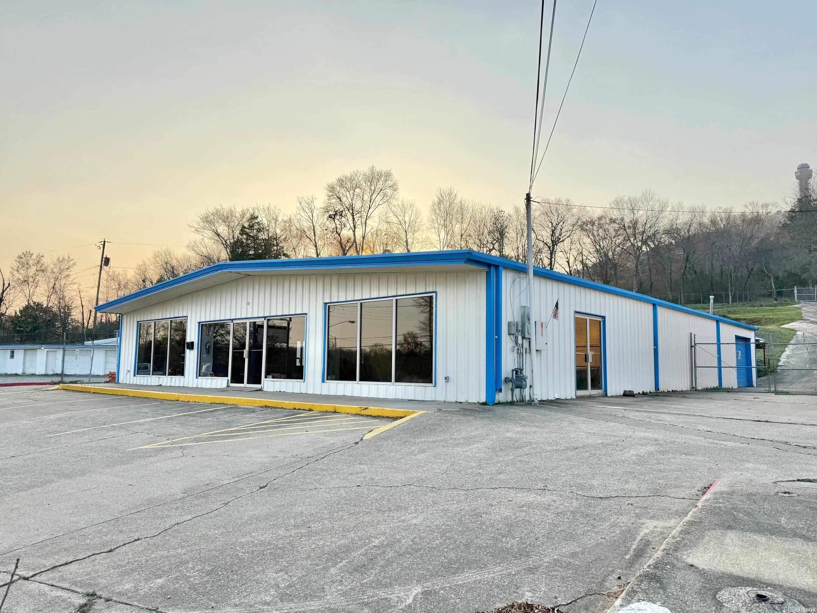 McKowns - Commercial Sale