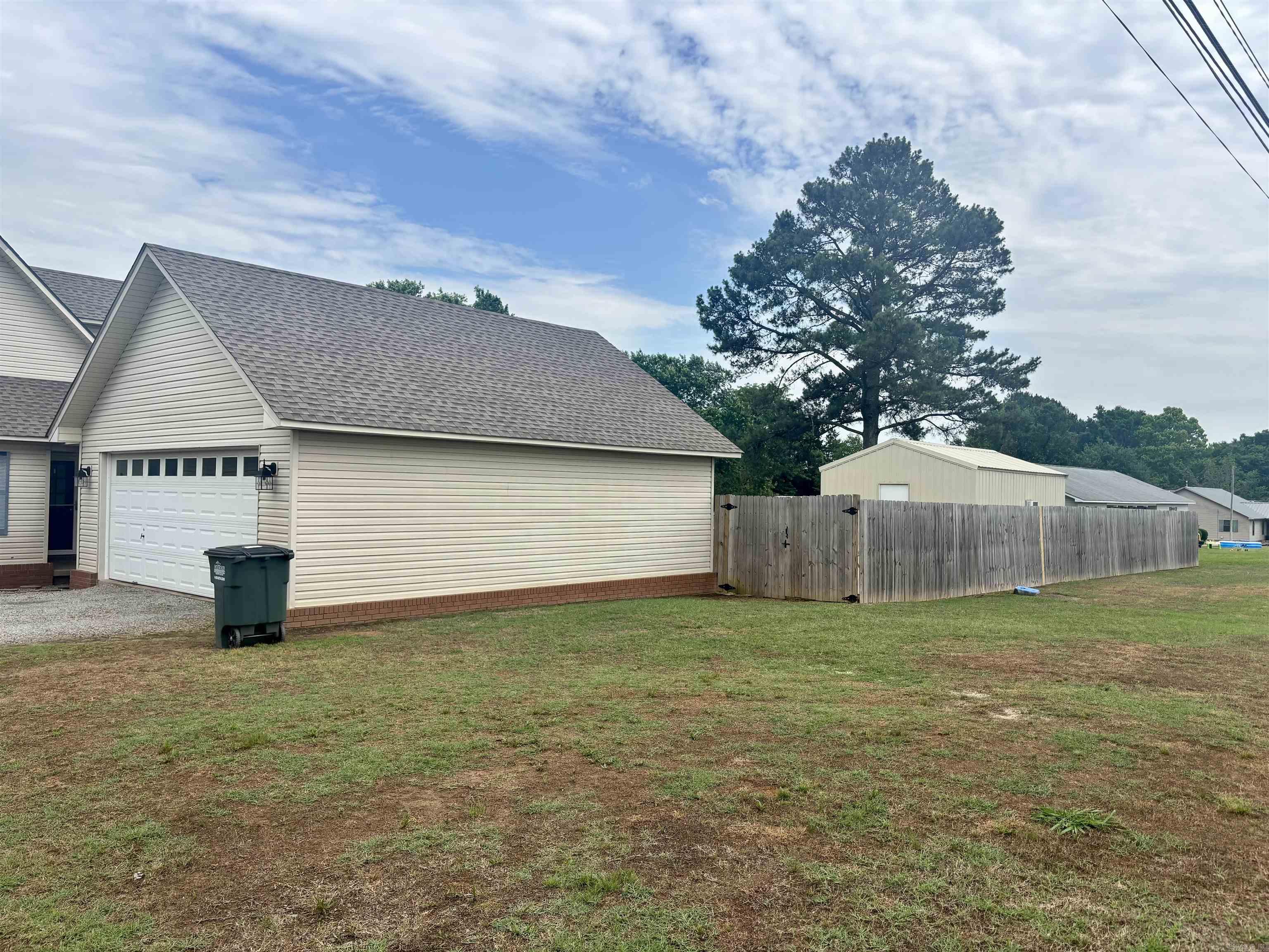 BALD KNOB OUTLOTS - Residential