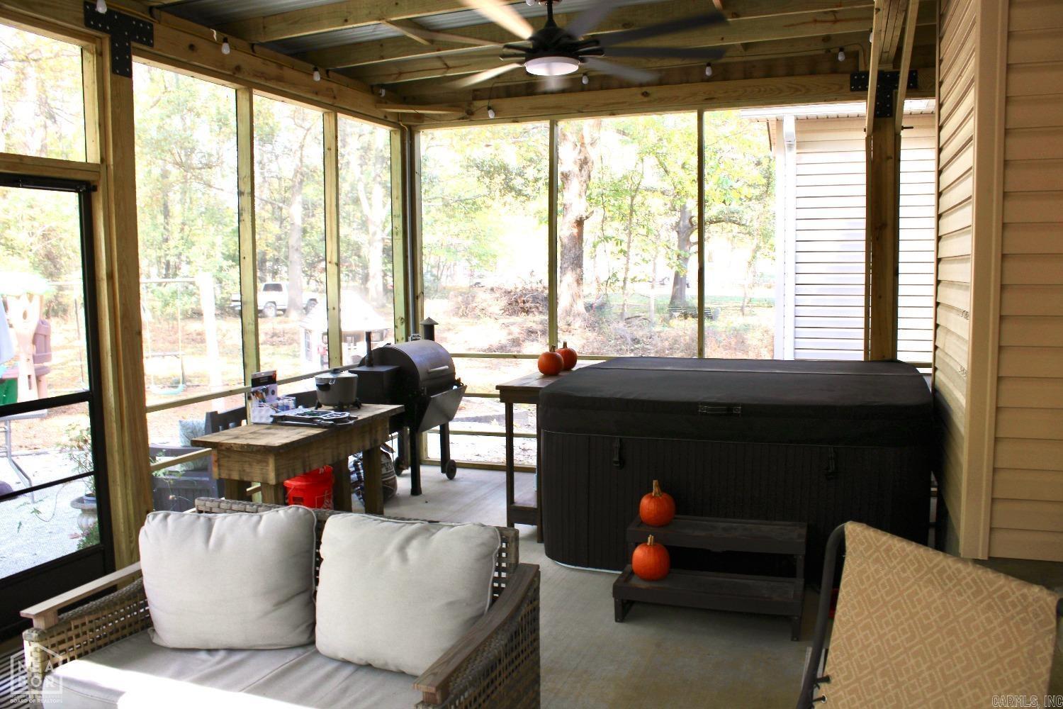 EMERALD VALLEY - Residential