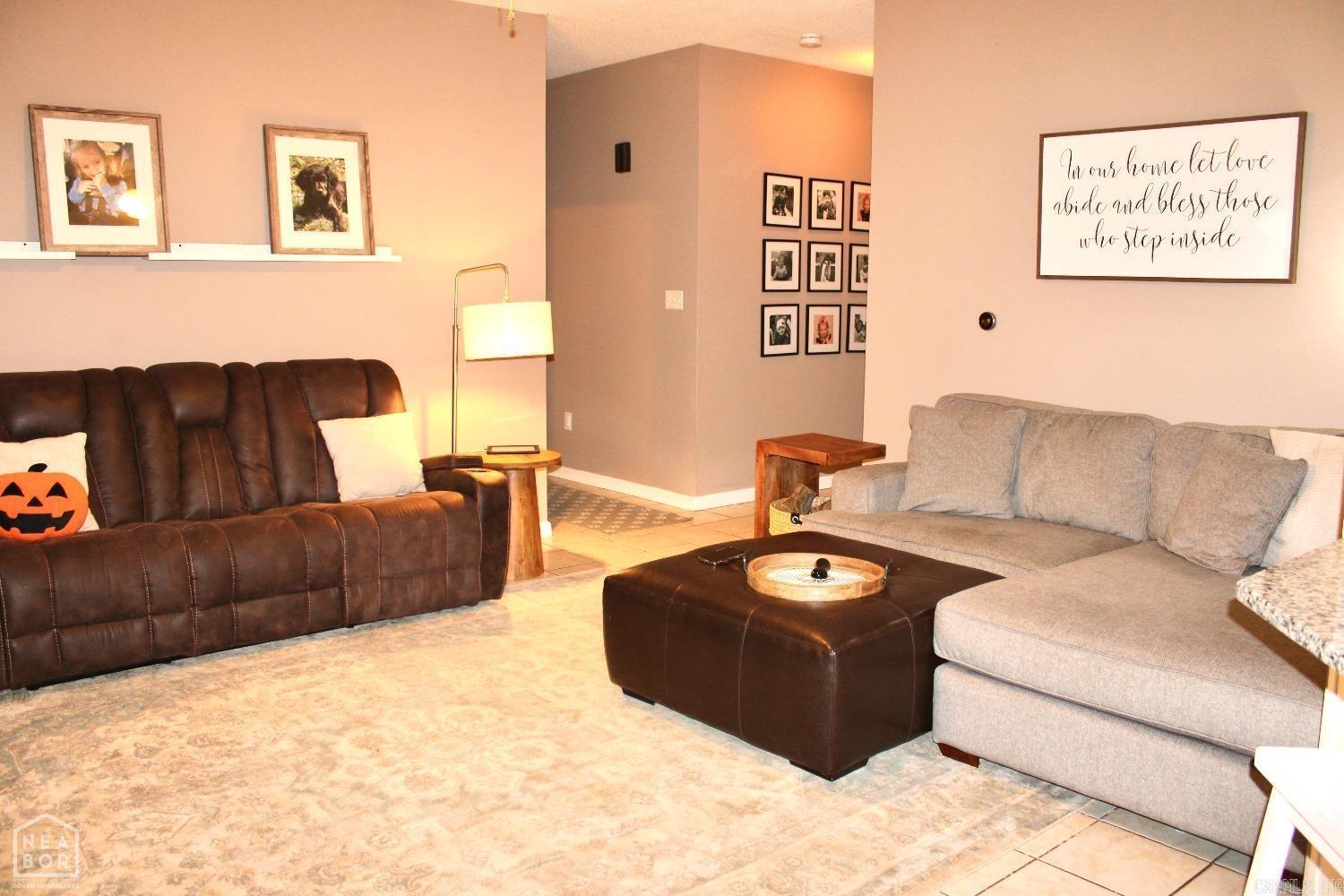 EMERALD VALLEY - Residential