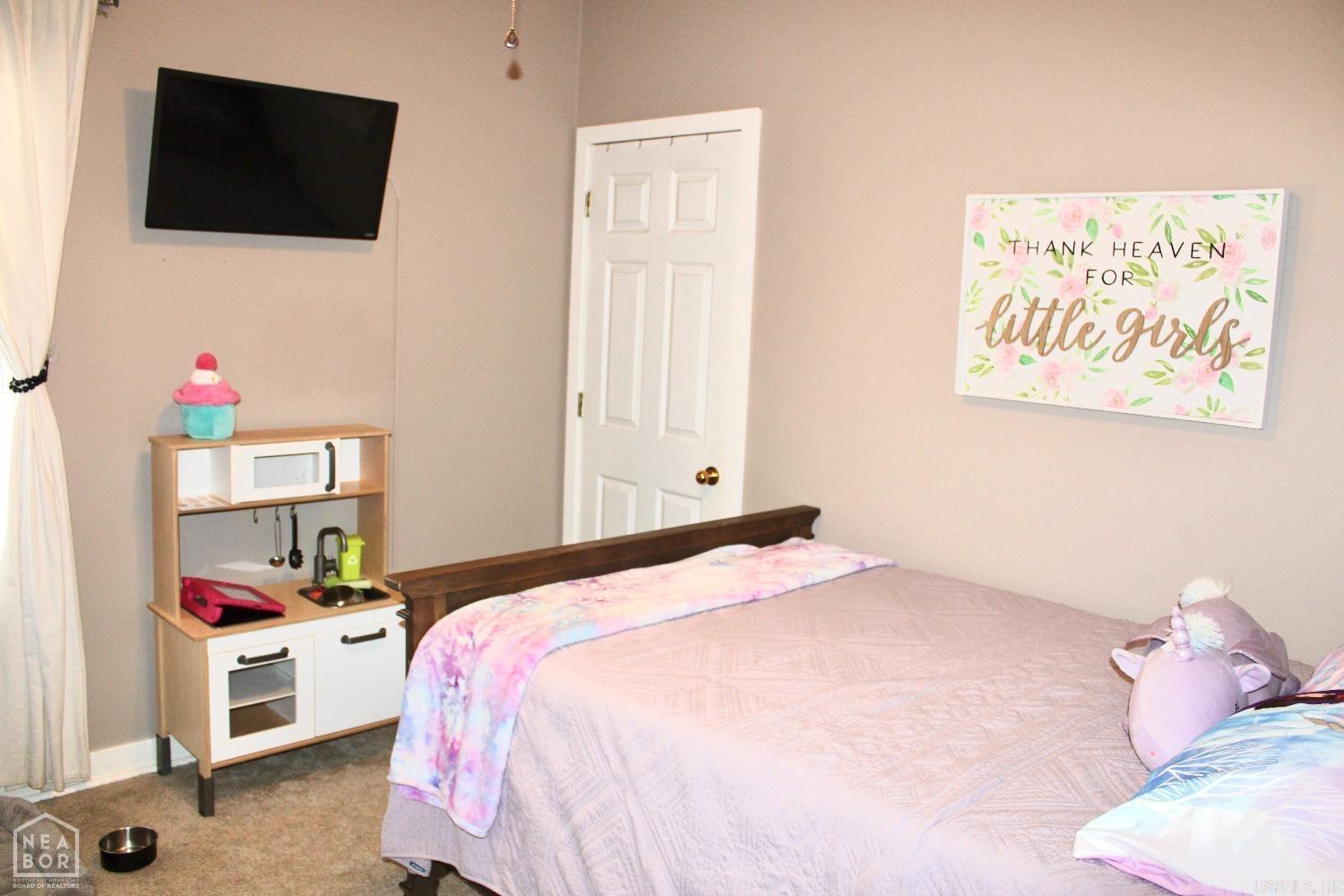 EMERALD VALLEY - Residential