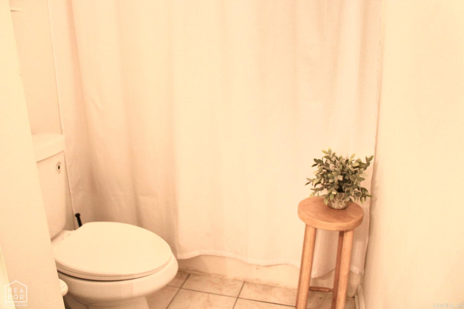 EMERALD VALLEY - Residential