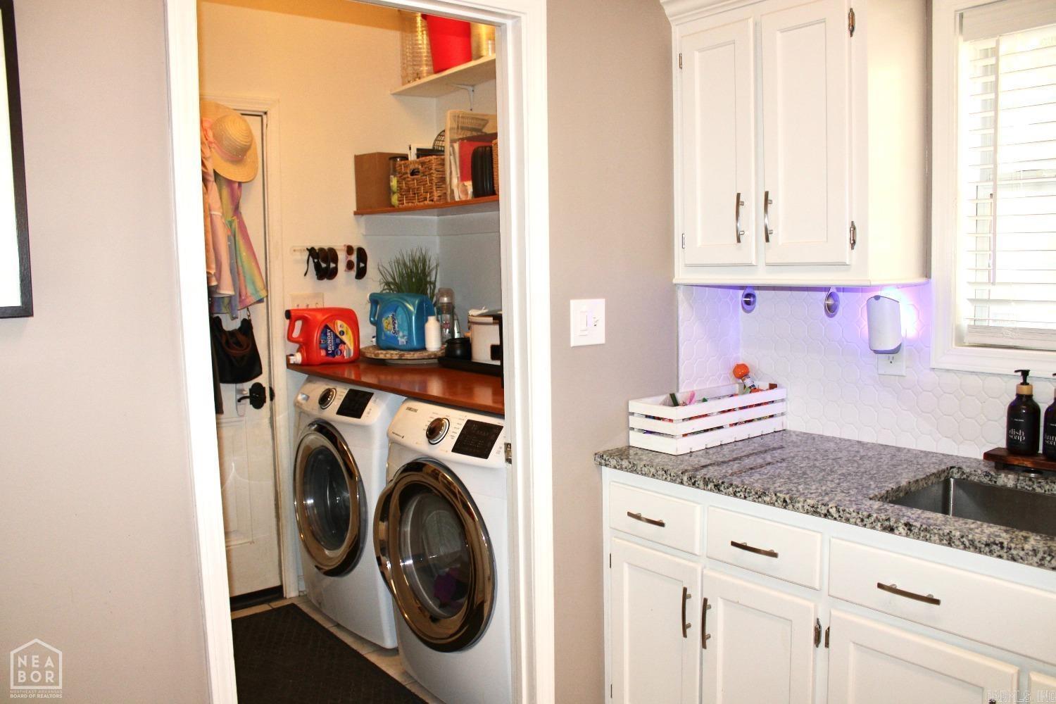 EMERALD VALLEY - Residential