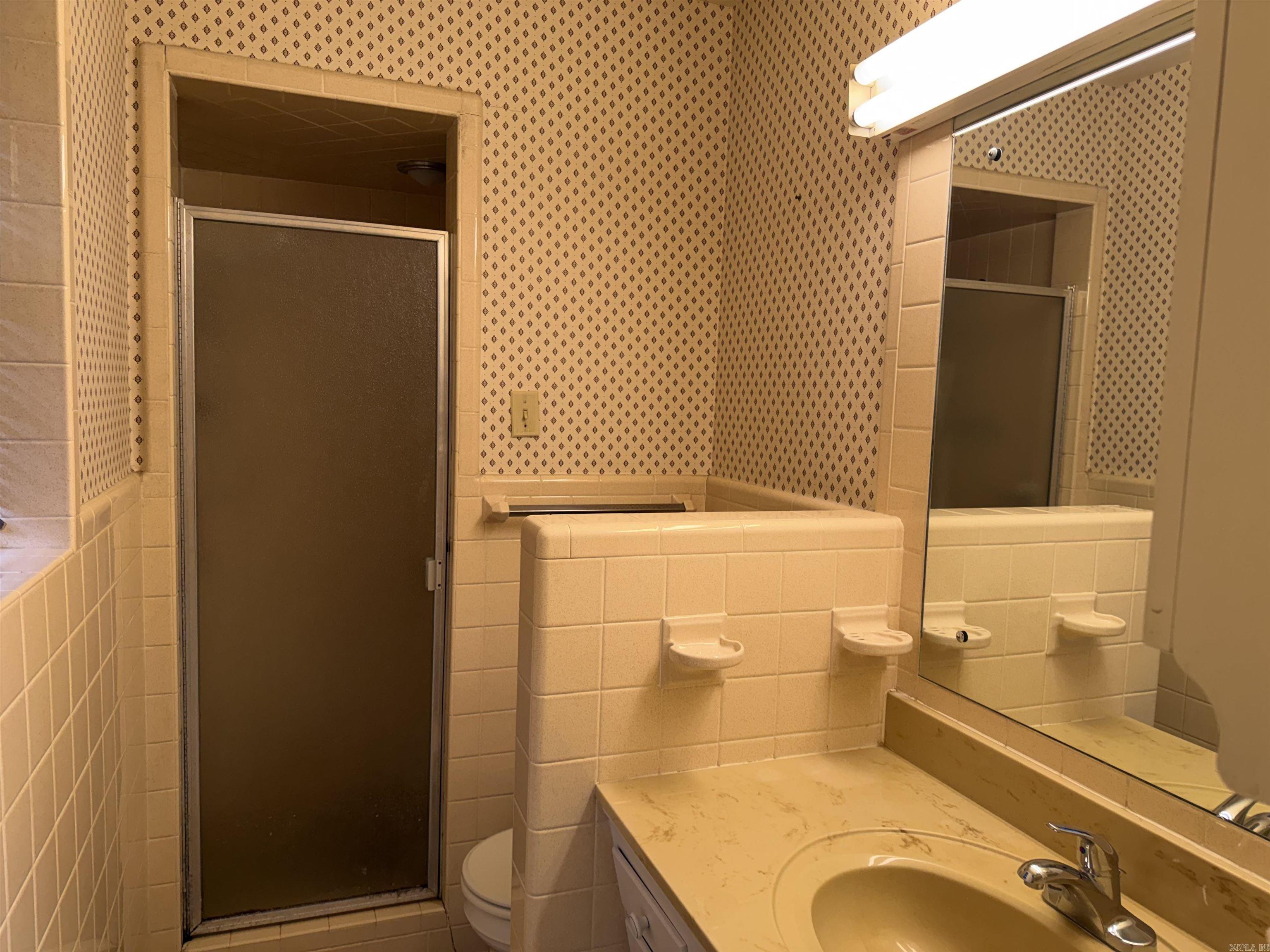 LAMBERT TERRACE - Residential