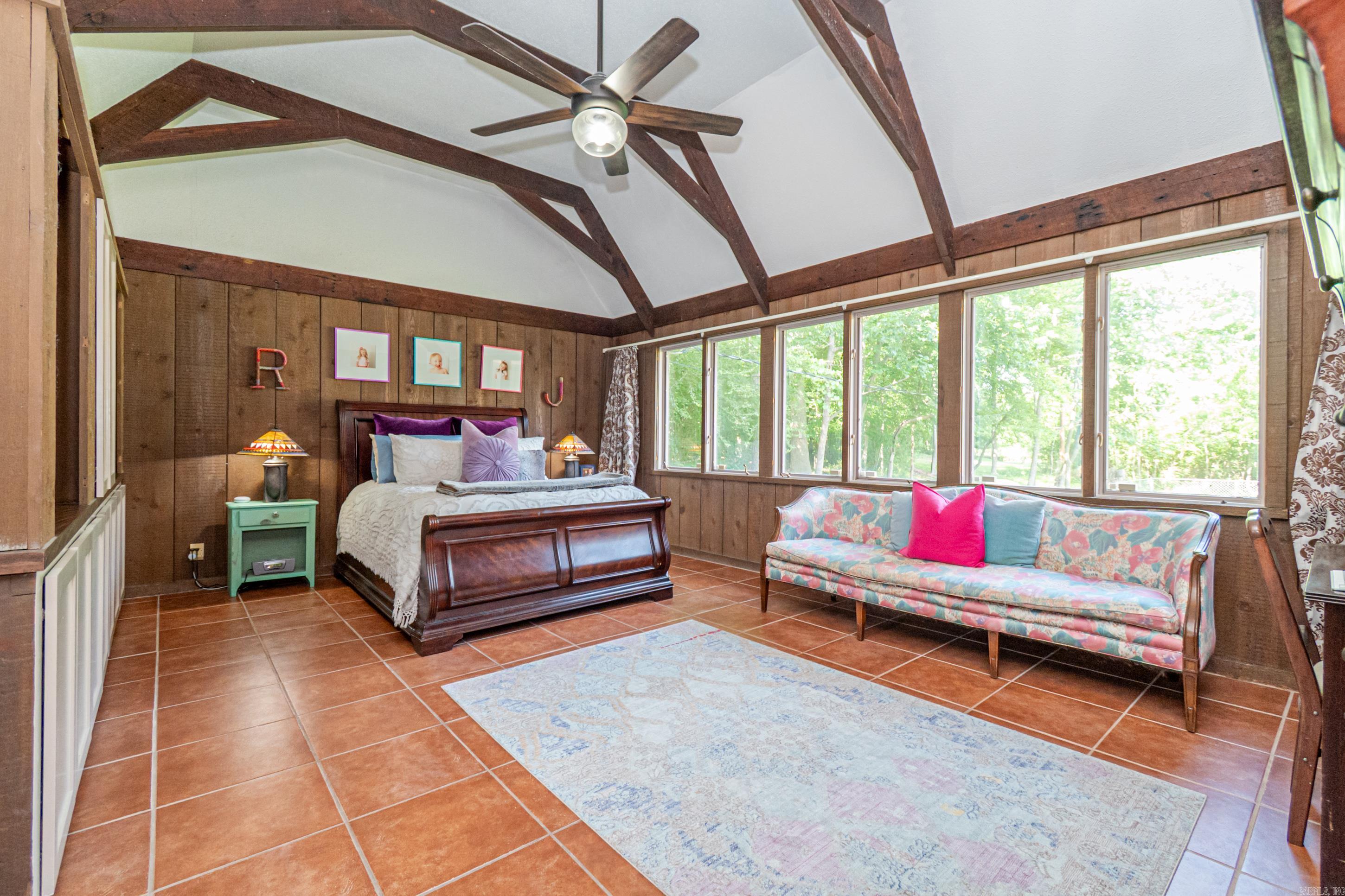 COUNTRY CLUB COLONY - Residential