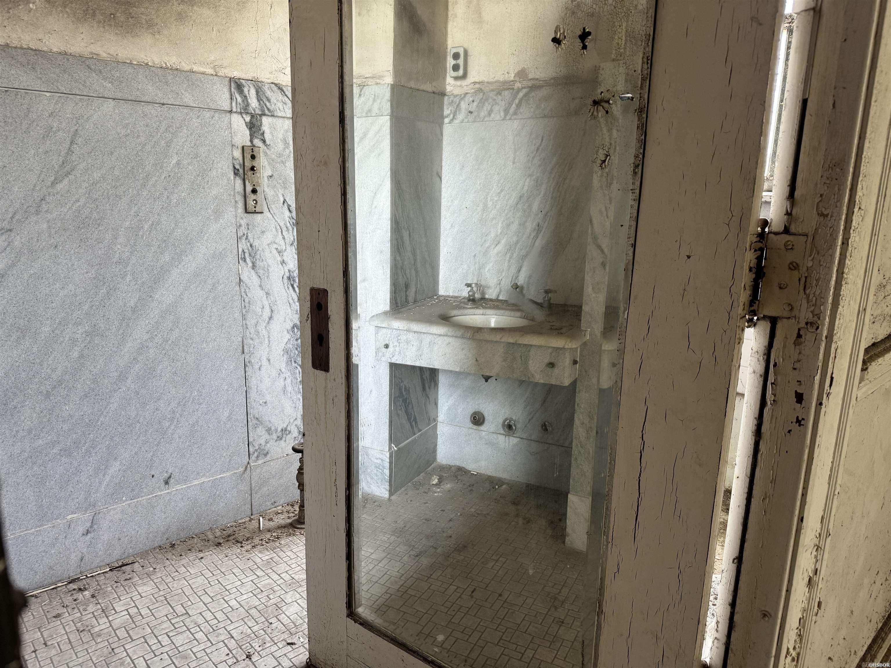 Hot Springs Reservation - Commercial Sale