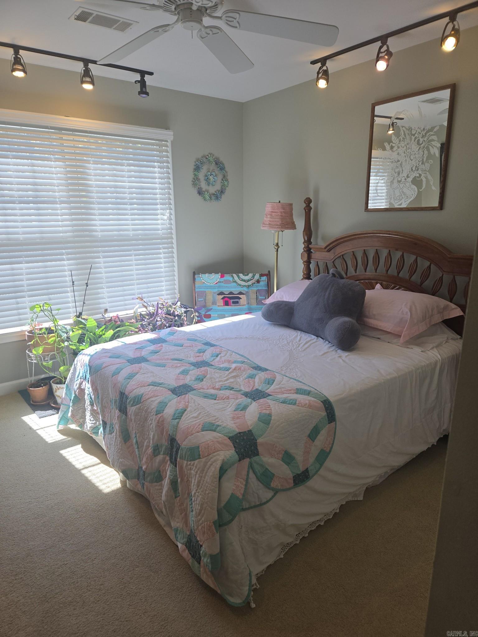 HUNTINGTON PLACE - Residential