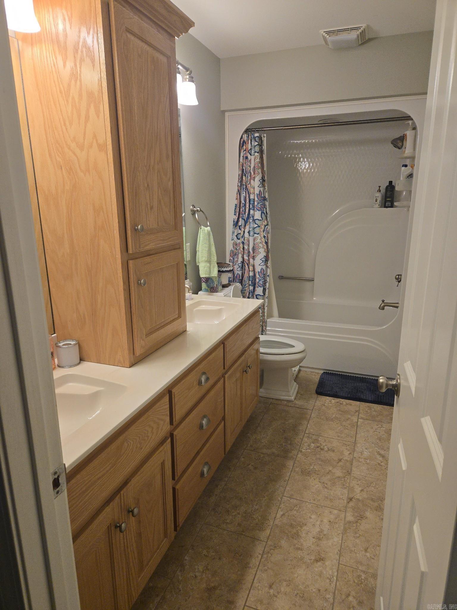 HUNTINGTON PLACE - Residential