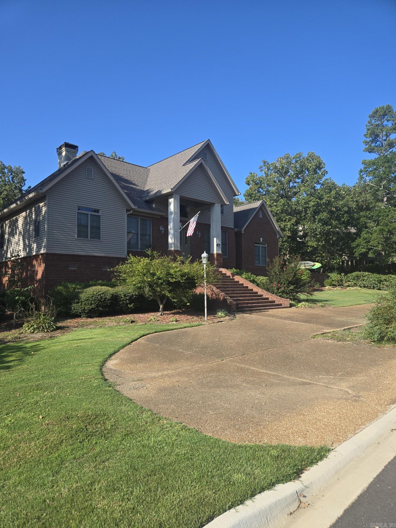 HUNTINGTON PLACE - Residential