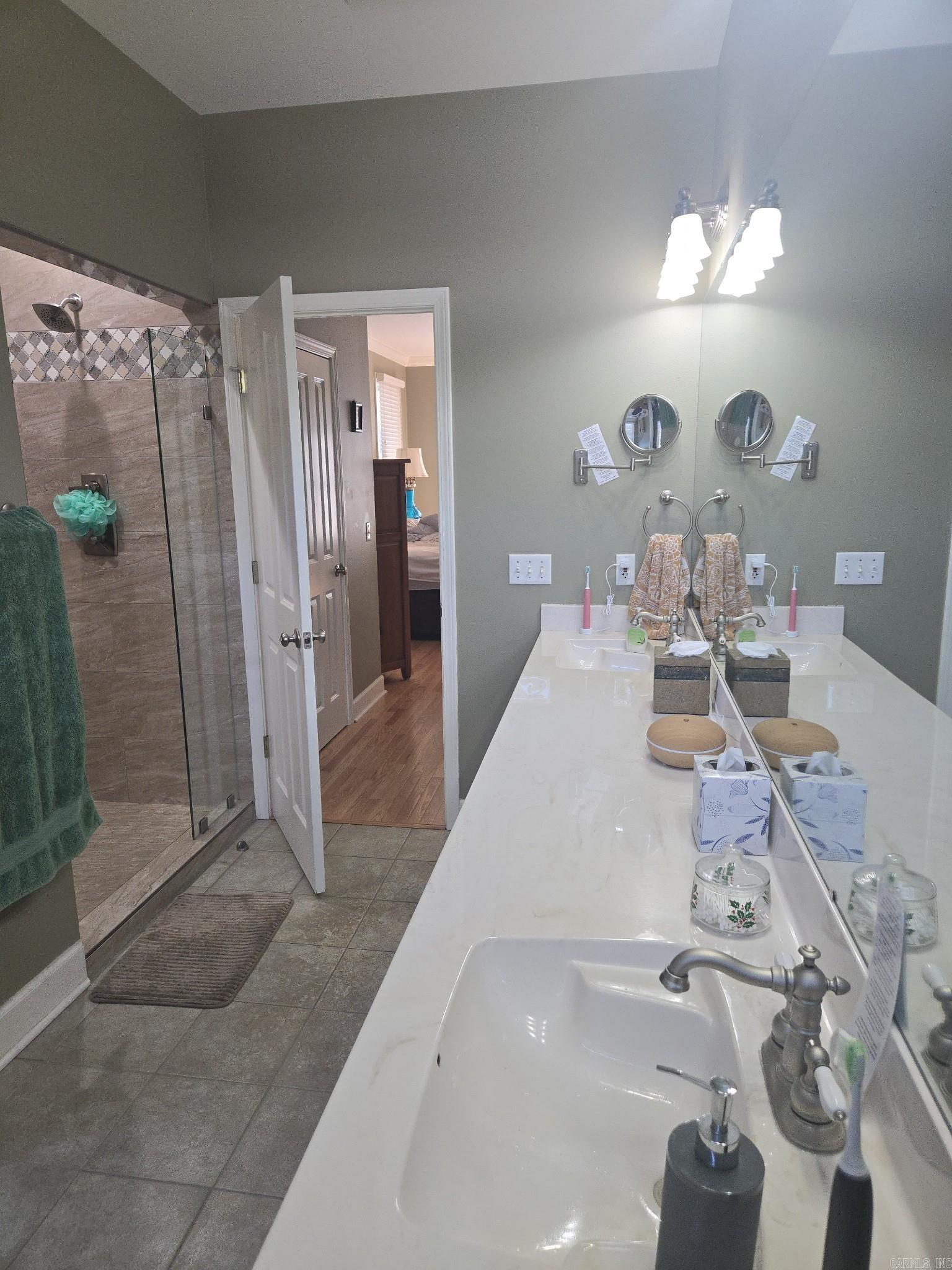 HUNTINGTON PLACE - Residential