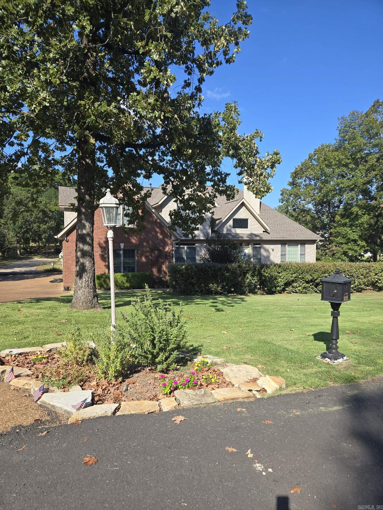 HUNTINGTON PLACE - Residential
