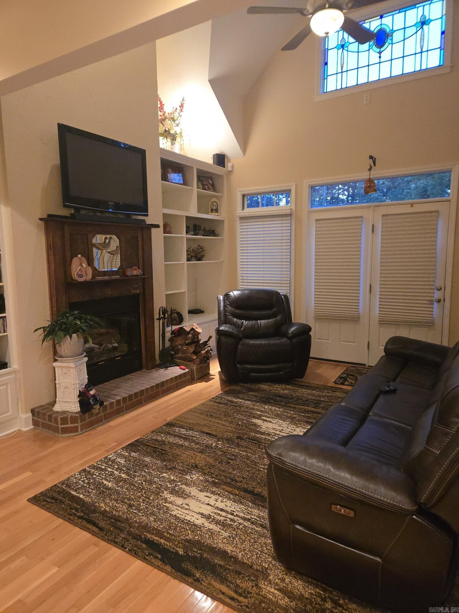HUNTINGTON PLACE - Residential