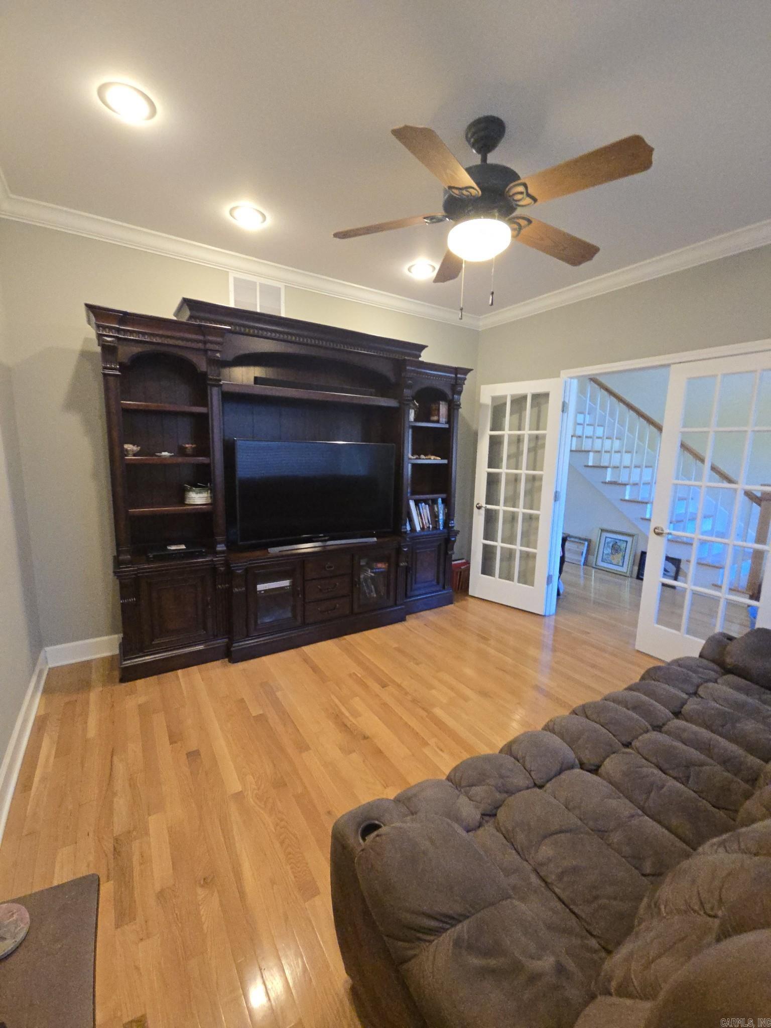 HUNTINGTON PLACE - Residential