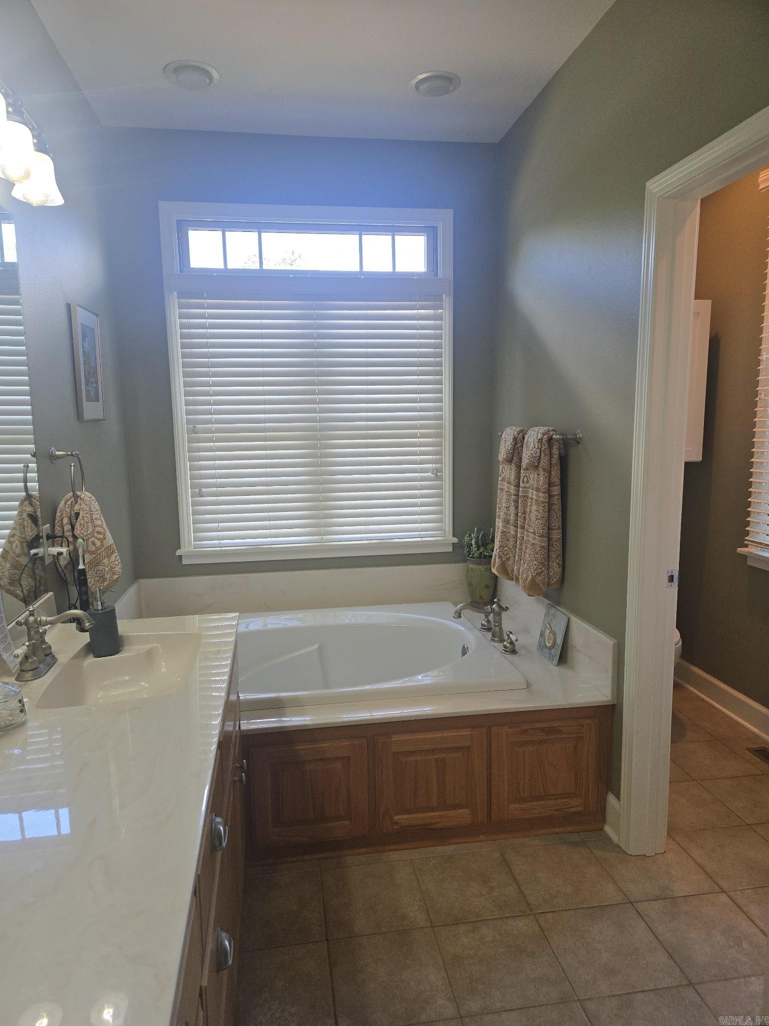 HUNTINGTON PLACE - Residential
