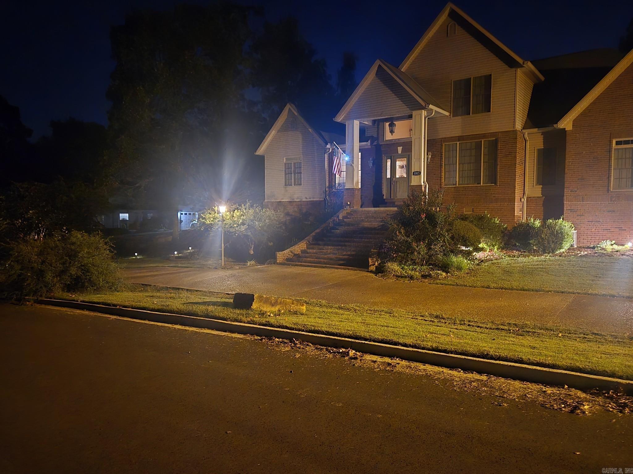HUNTINGTON PLACE - Residential