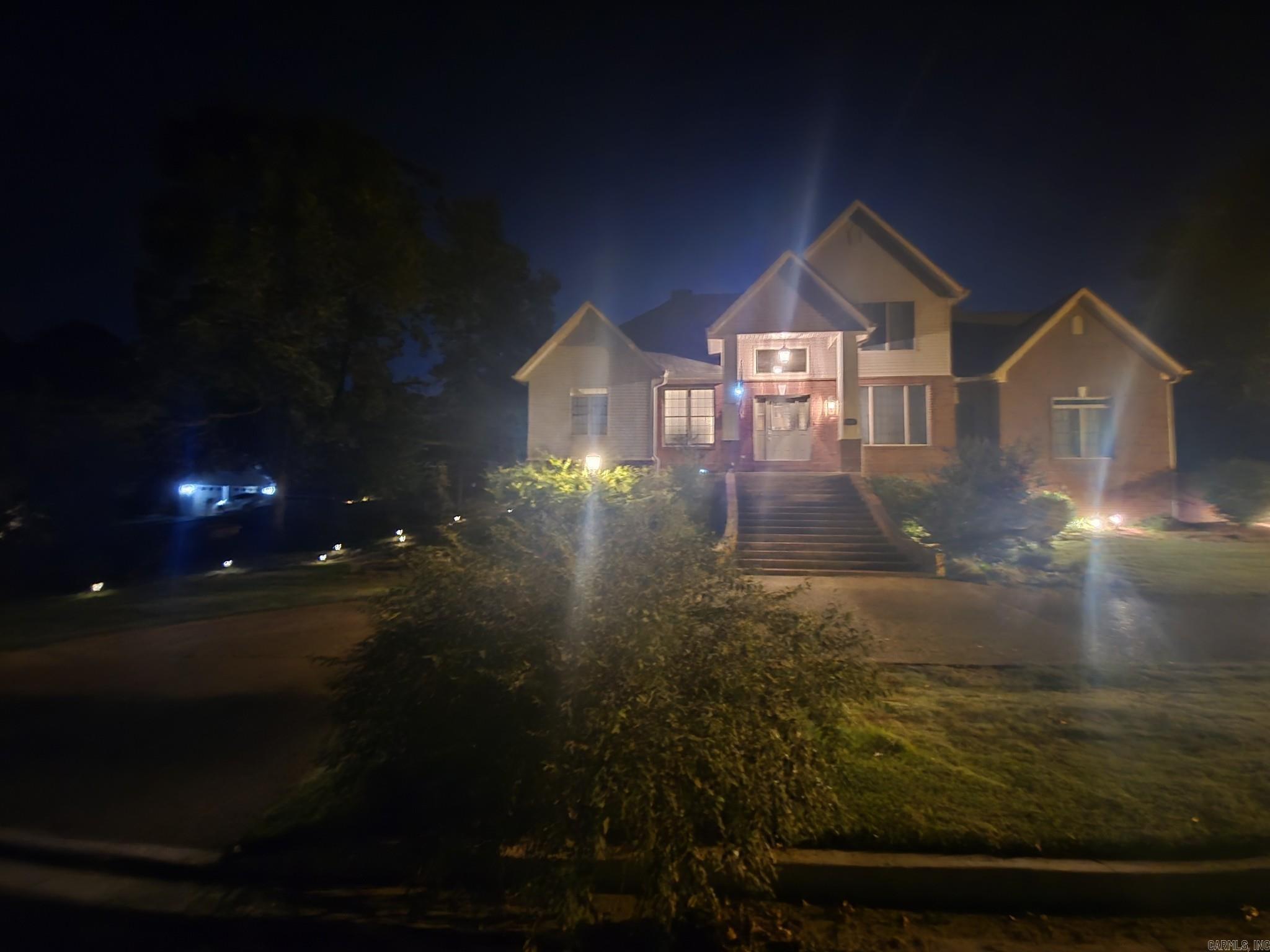 HUNTINGTON PLACE - Residential