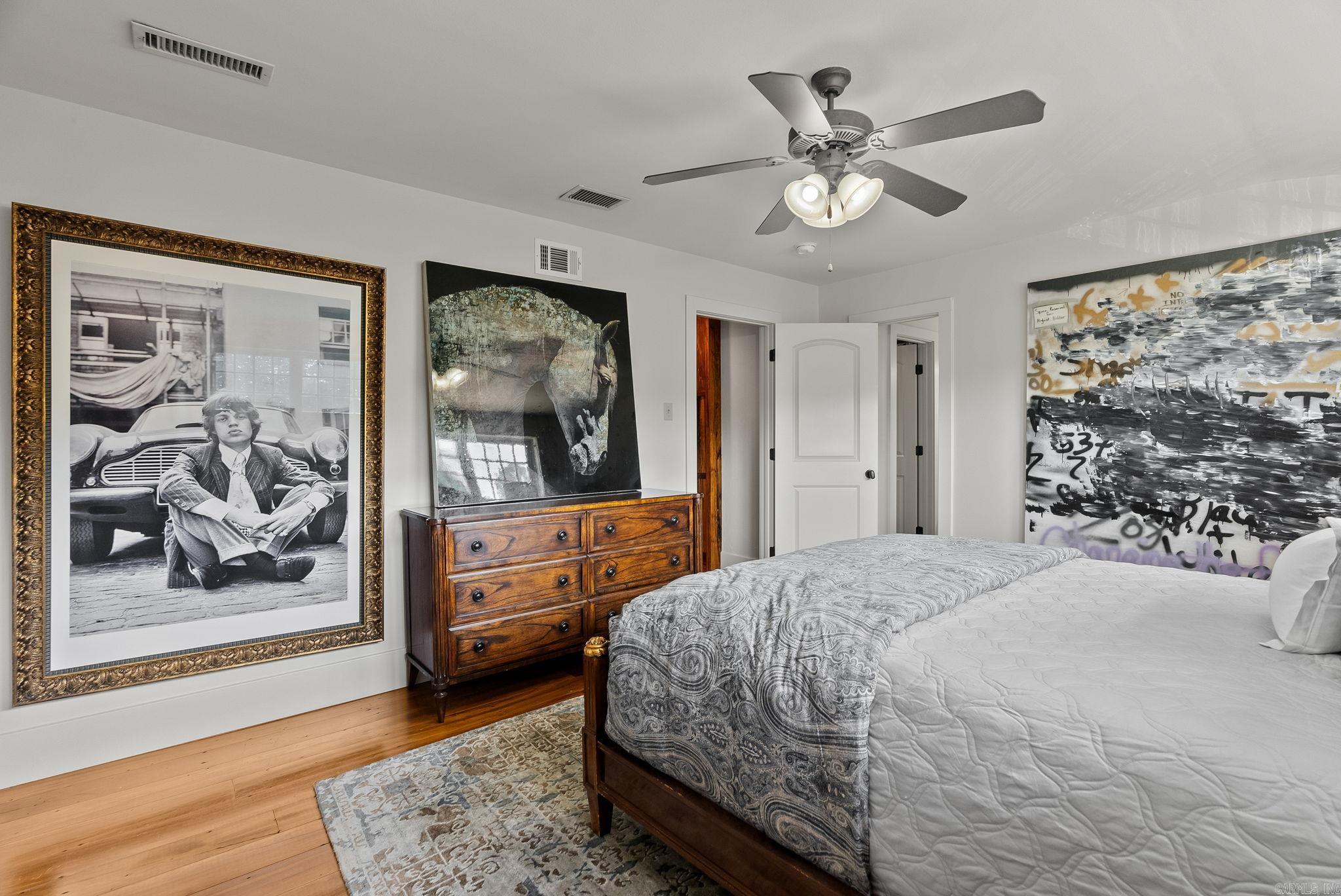 COUNTRY CLUB HGTS - Residential