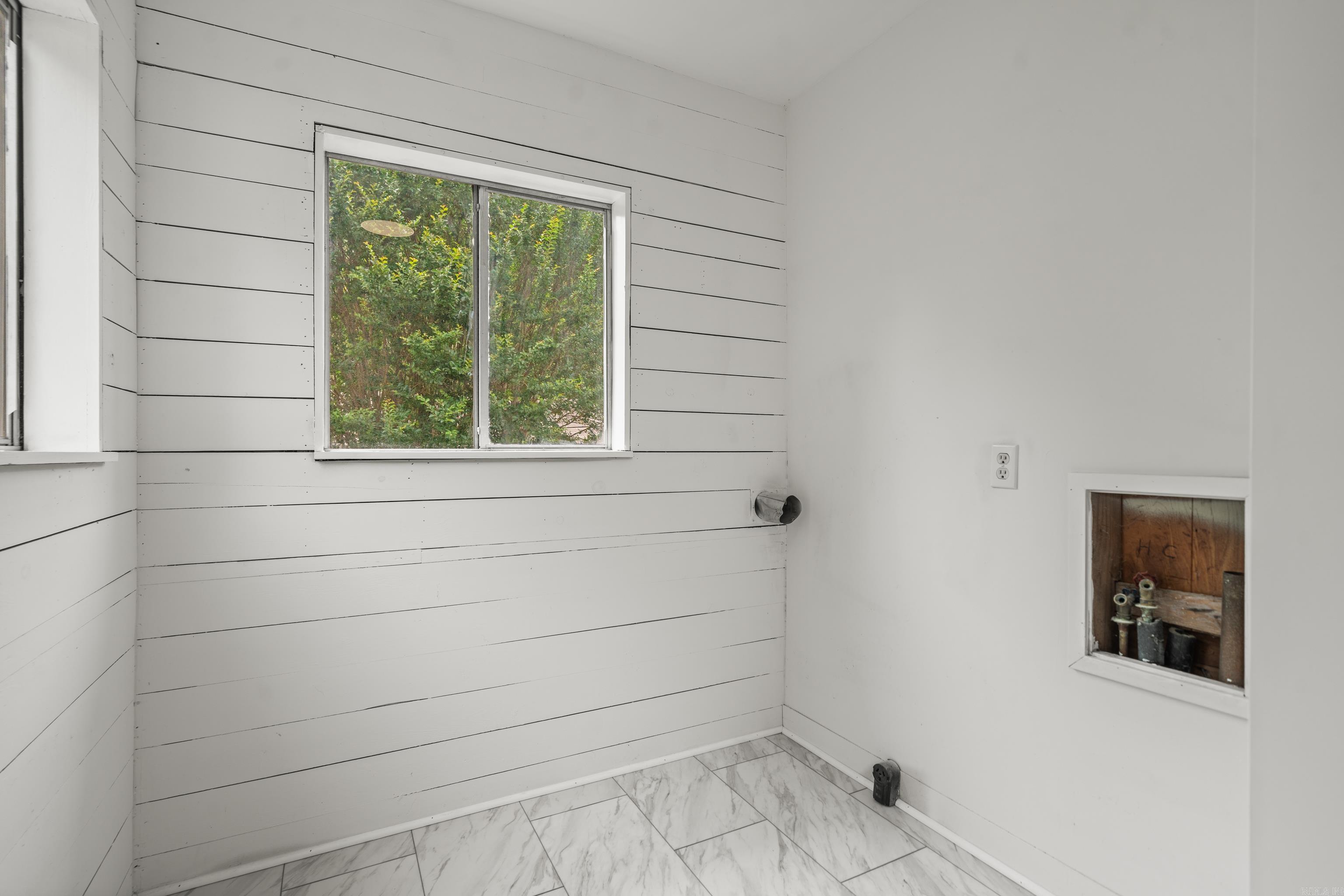 OAKLAWN - Residential