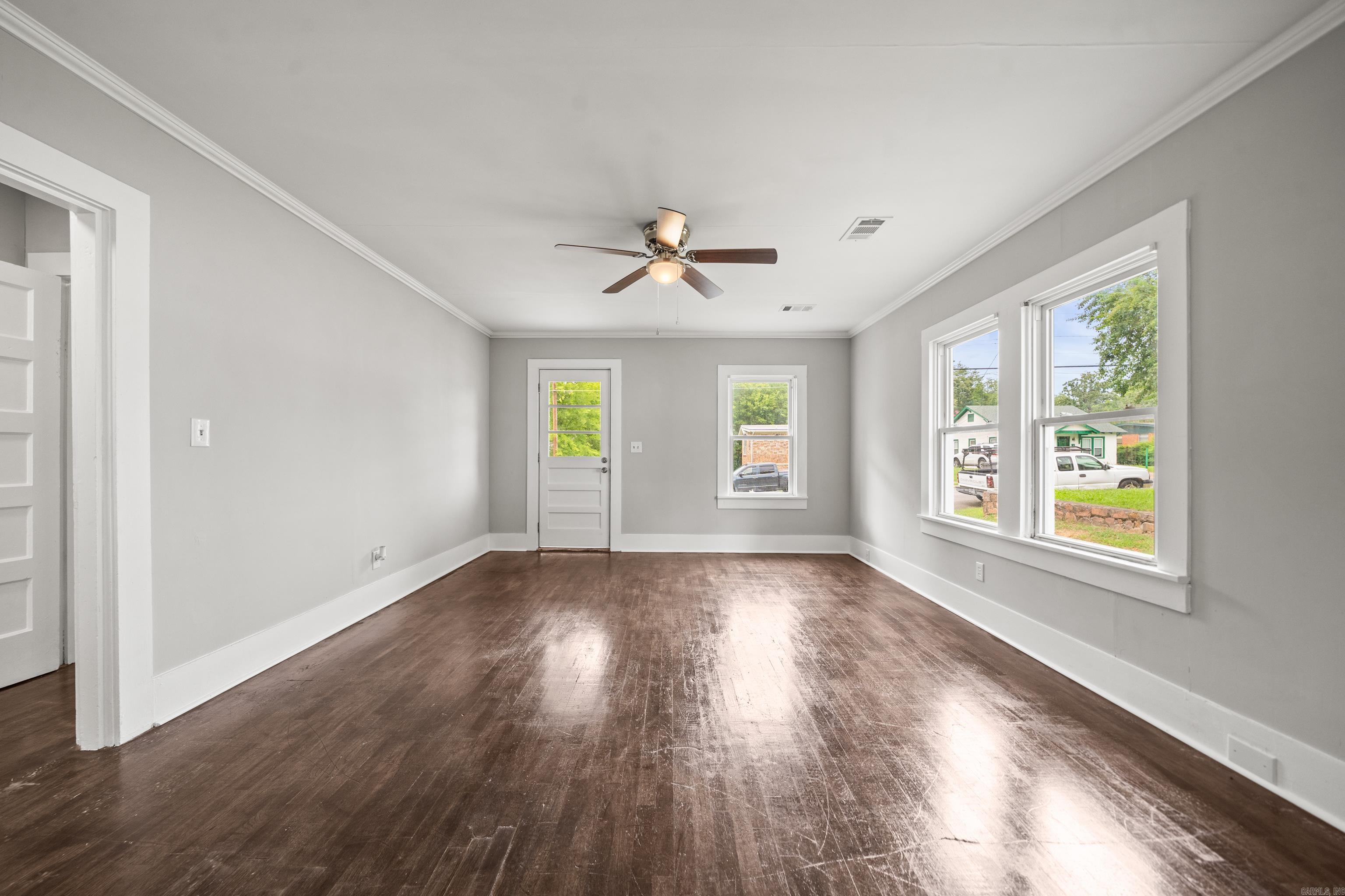 OAKLAWN - Residential