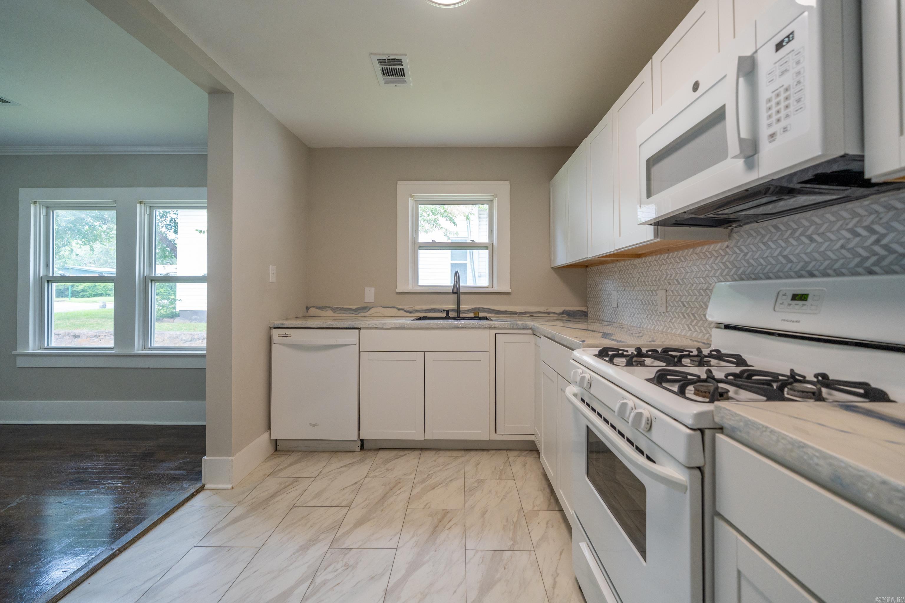 OAKLAWN - Residential
