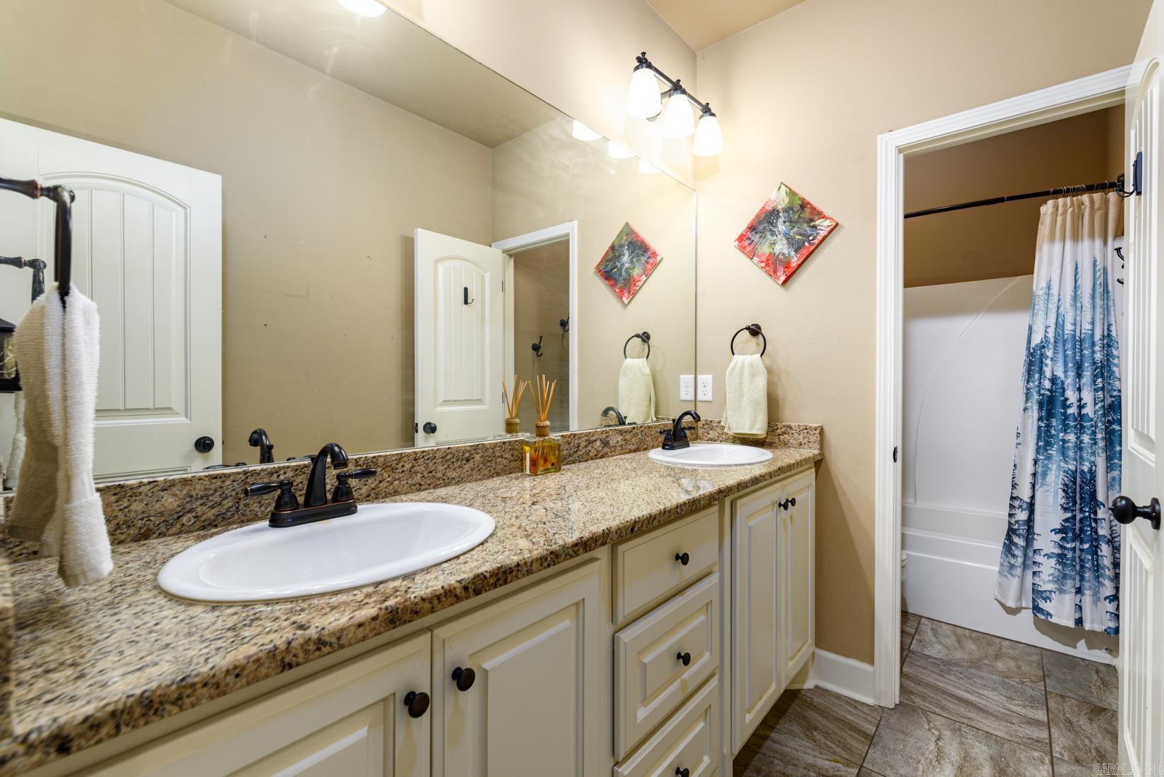 LOCHRIDGE ESTATES - Residential