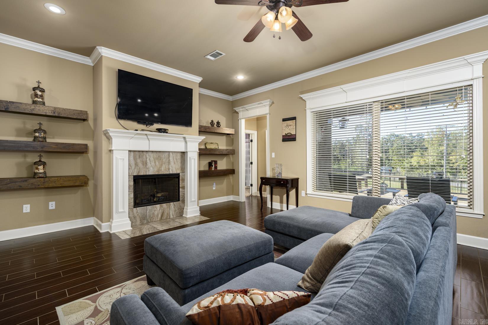 LOCHRIDGE ESTATES - Residential