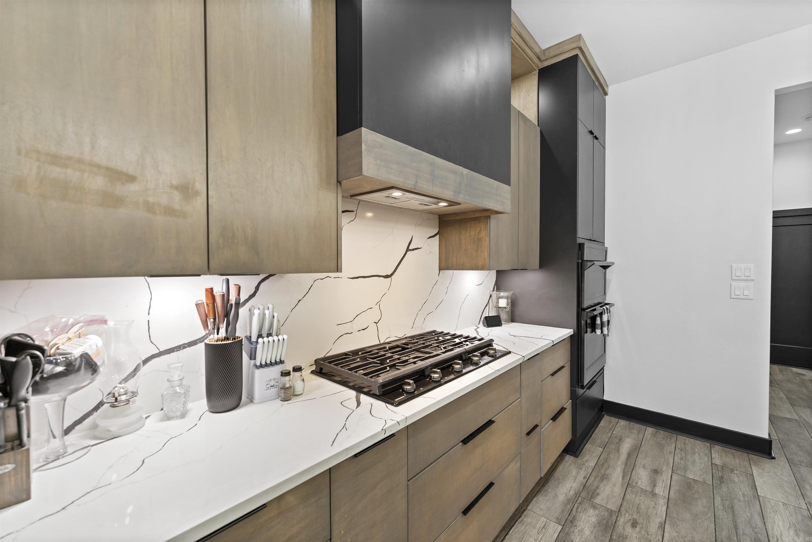 CANYON CREEK VILLAGE - Residential